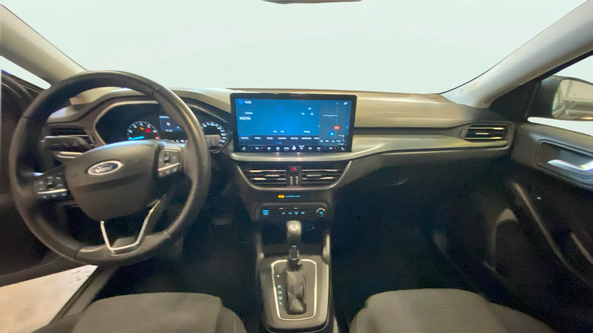 Ford Focus 1.0 EcoBoost MHEV ST-Line - foto 7