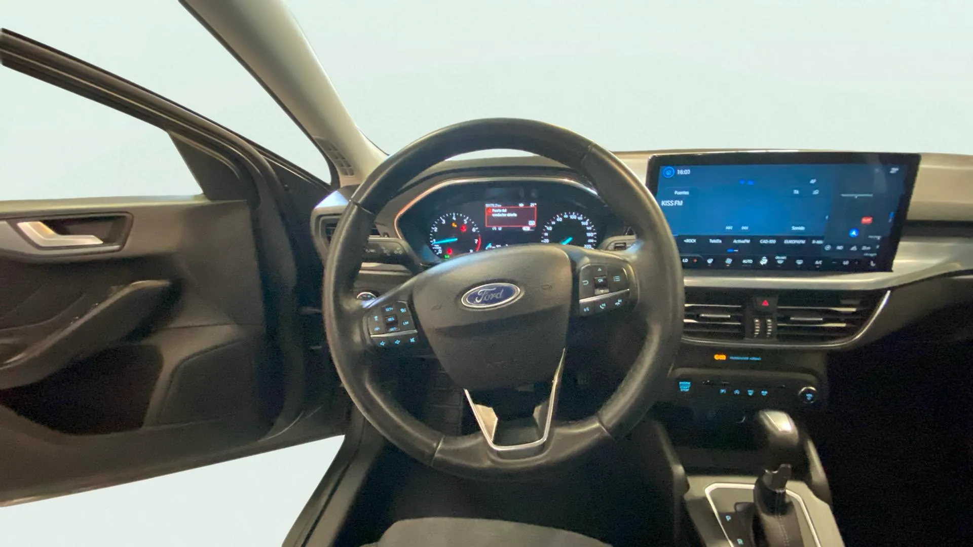Ford Focus 1.0 EcoBoost MHEV ST-Line - foto 8