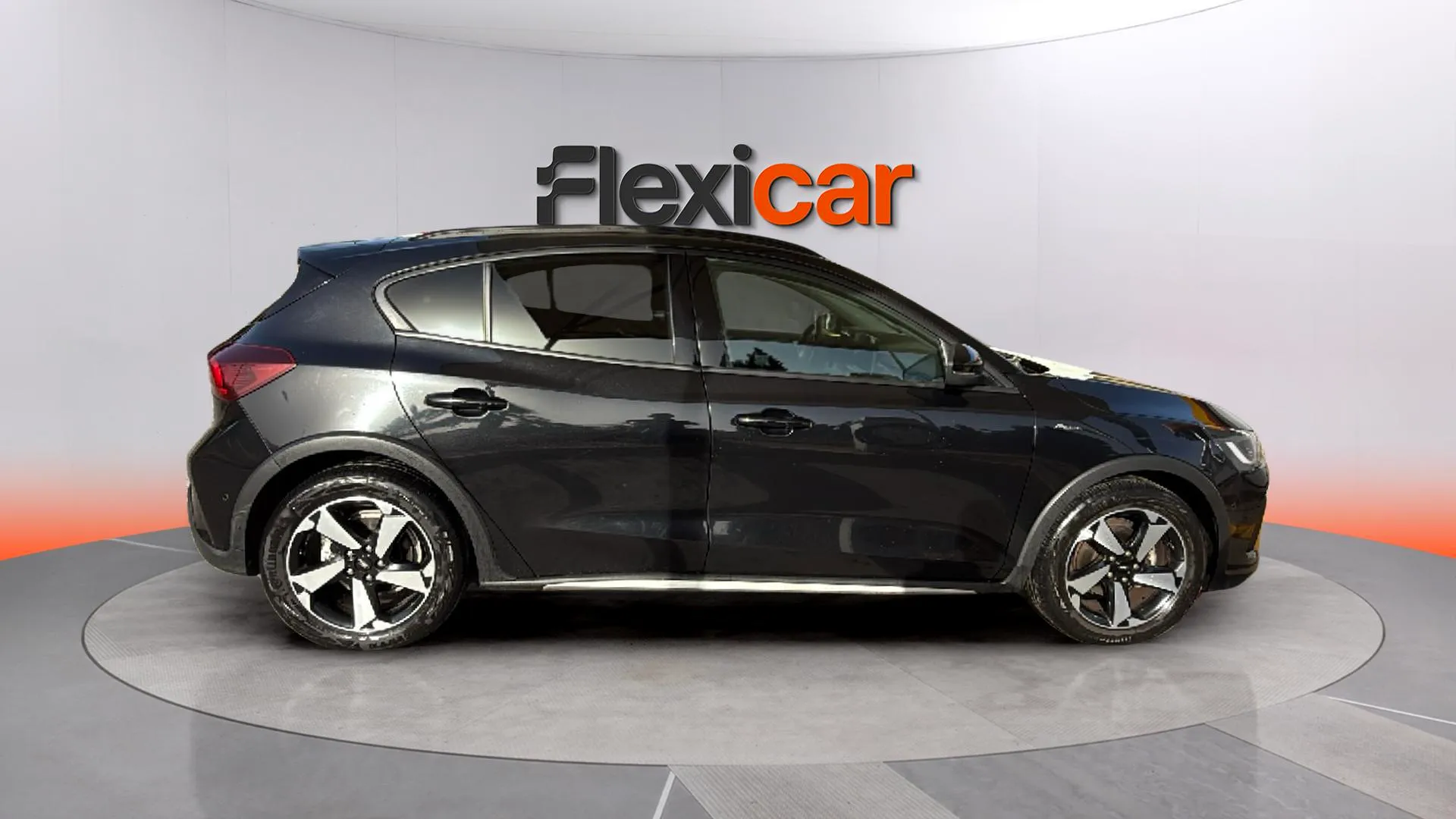 Ford Focus 1.0 EcoBoost MHEV Active - foto 8
