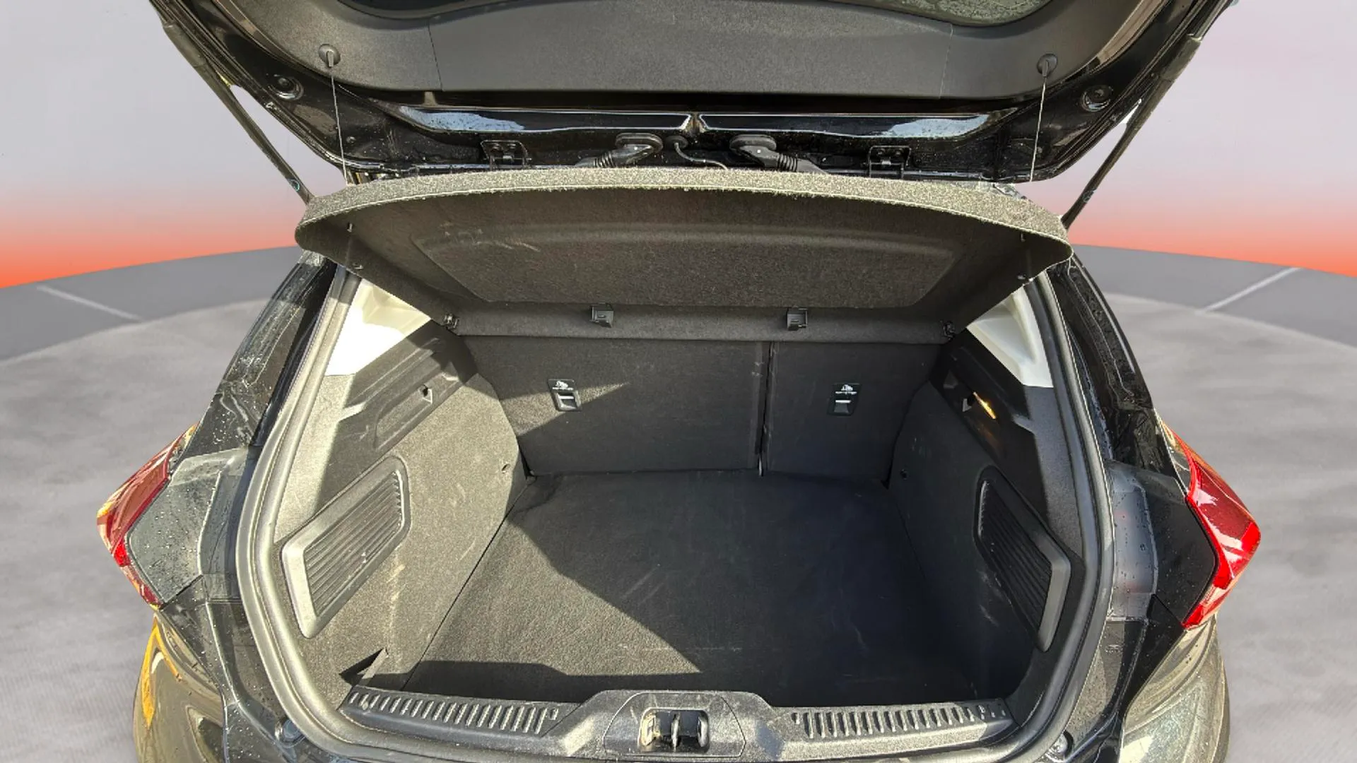 Ford Focus 1.0 EcoBoost MHEV Active - foto 16