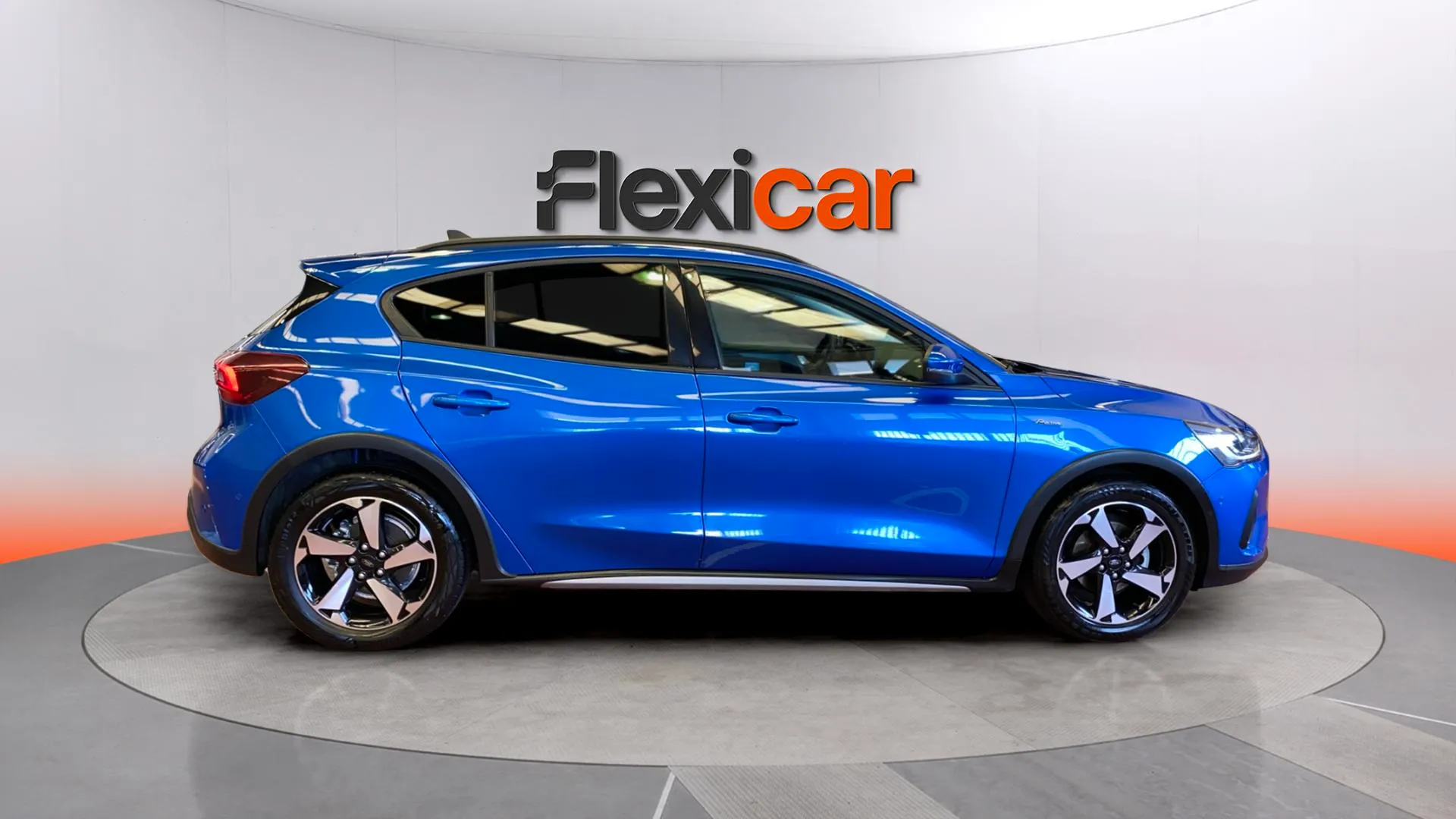 Ford Focus 1.0 EcoBoost MHEV ST-Line - foto 8