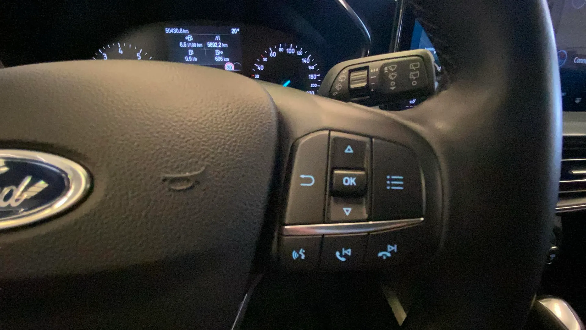 Ford Focus 1.0 EcoBoost MHEV ST-Line - foto 19