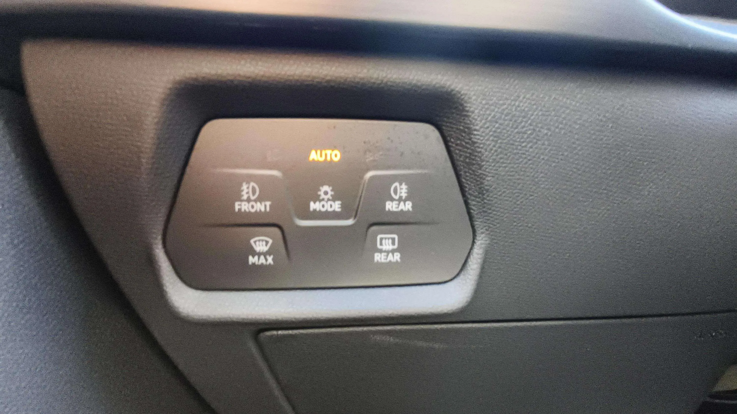 Cupra Formentor 1.5 TSI DSG - foto 25