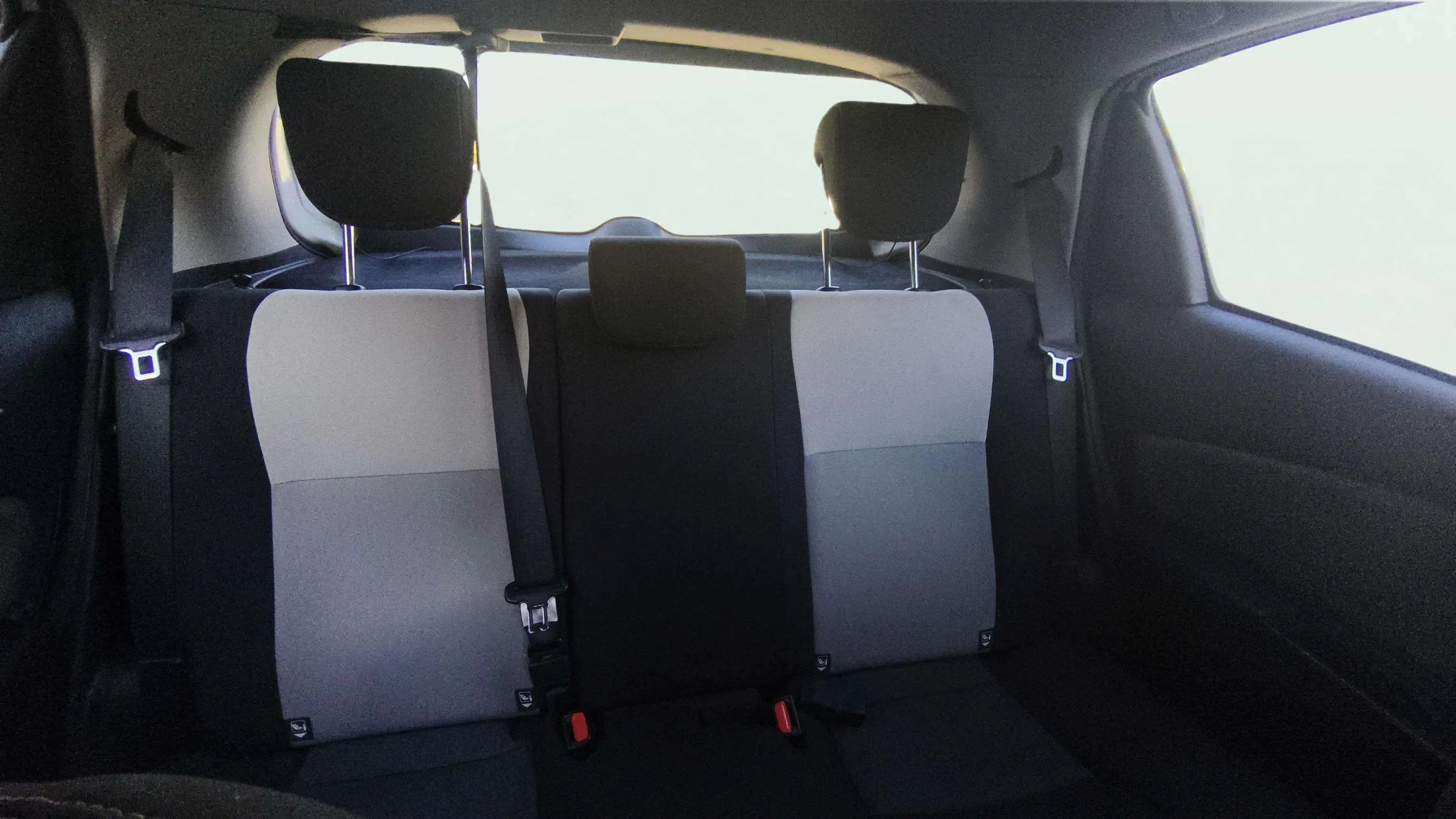 Toyota Yaris 1.5 100H Feel 20 Aniversario - foto 12