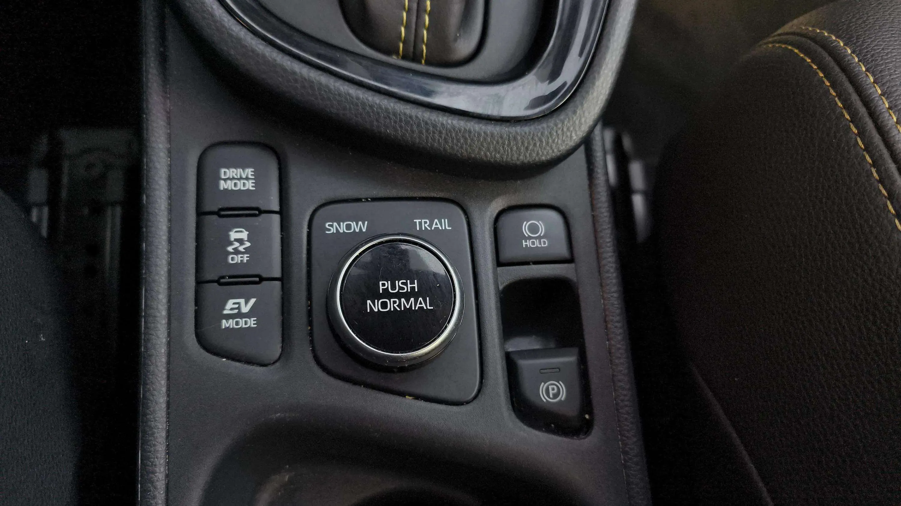 Toyota Yaris Cross 1.5 120H Adventure - foto 19