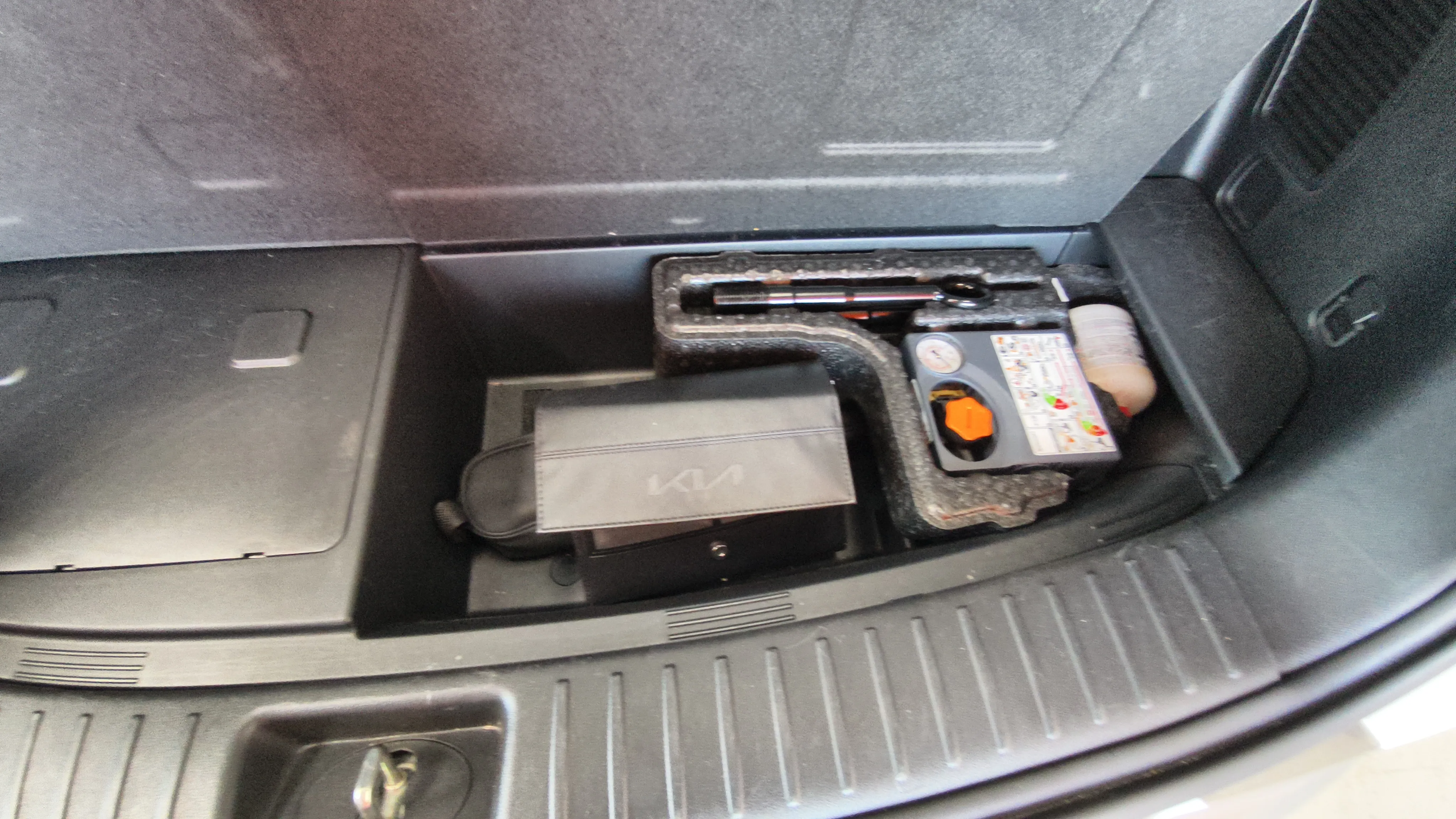 Kia Sorento 1.6 T-GDi HEV Plus Edition 4x2 7 plazas - foto 16