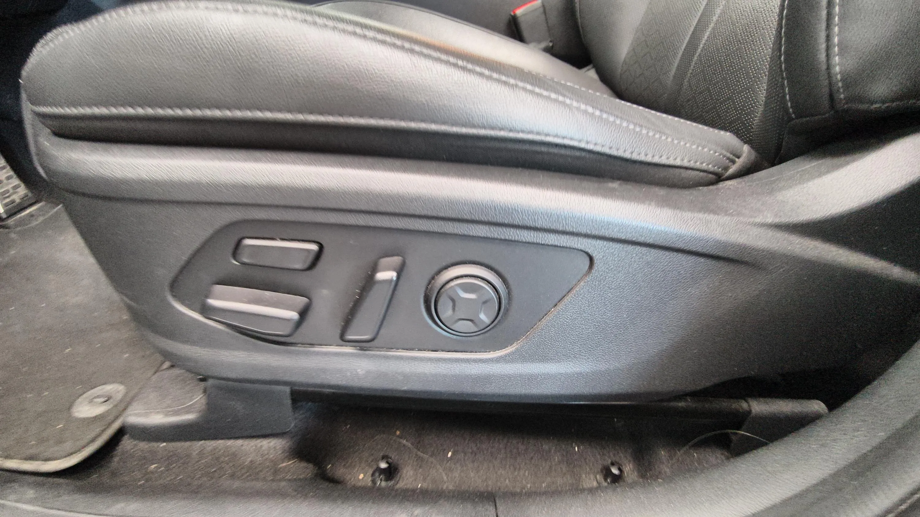 Kia Sorento 1.6 T-GDi HEV Plus Edition 4x2 7 plazas - foto 21