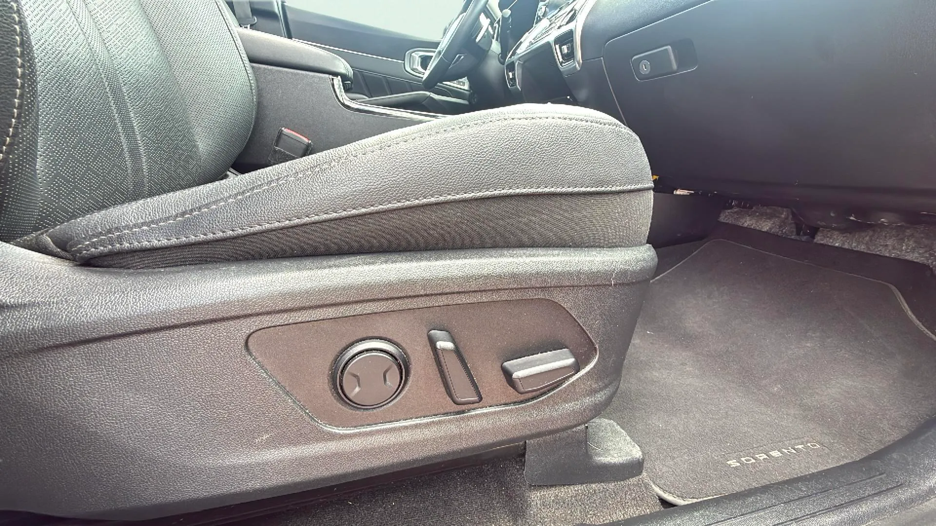 Kia Sorento 1.6 T-GDi HEV Plus Edition 4x2 7 plazas - foto 21