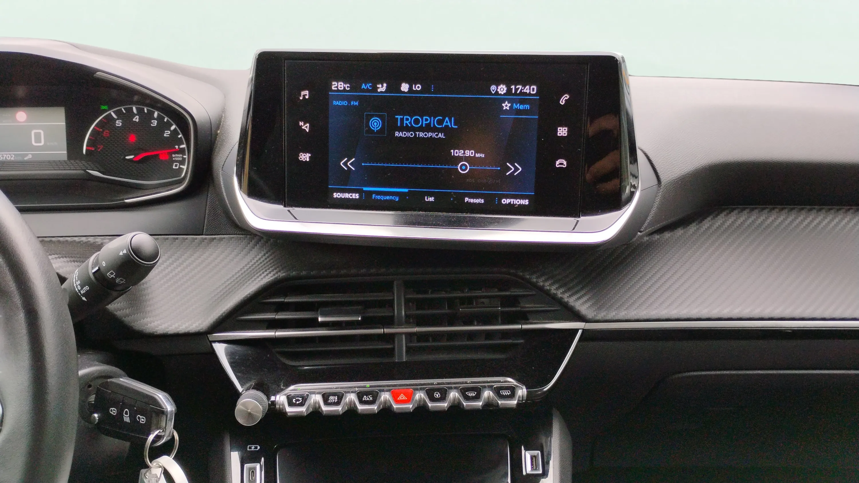 Peugeot 208 PureTech Allure - foto 18