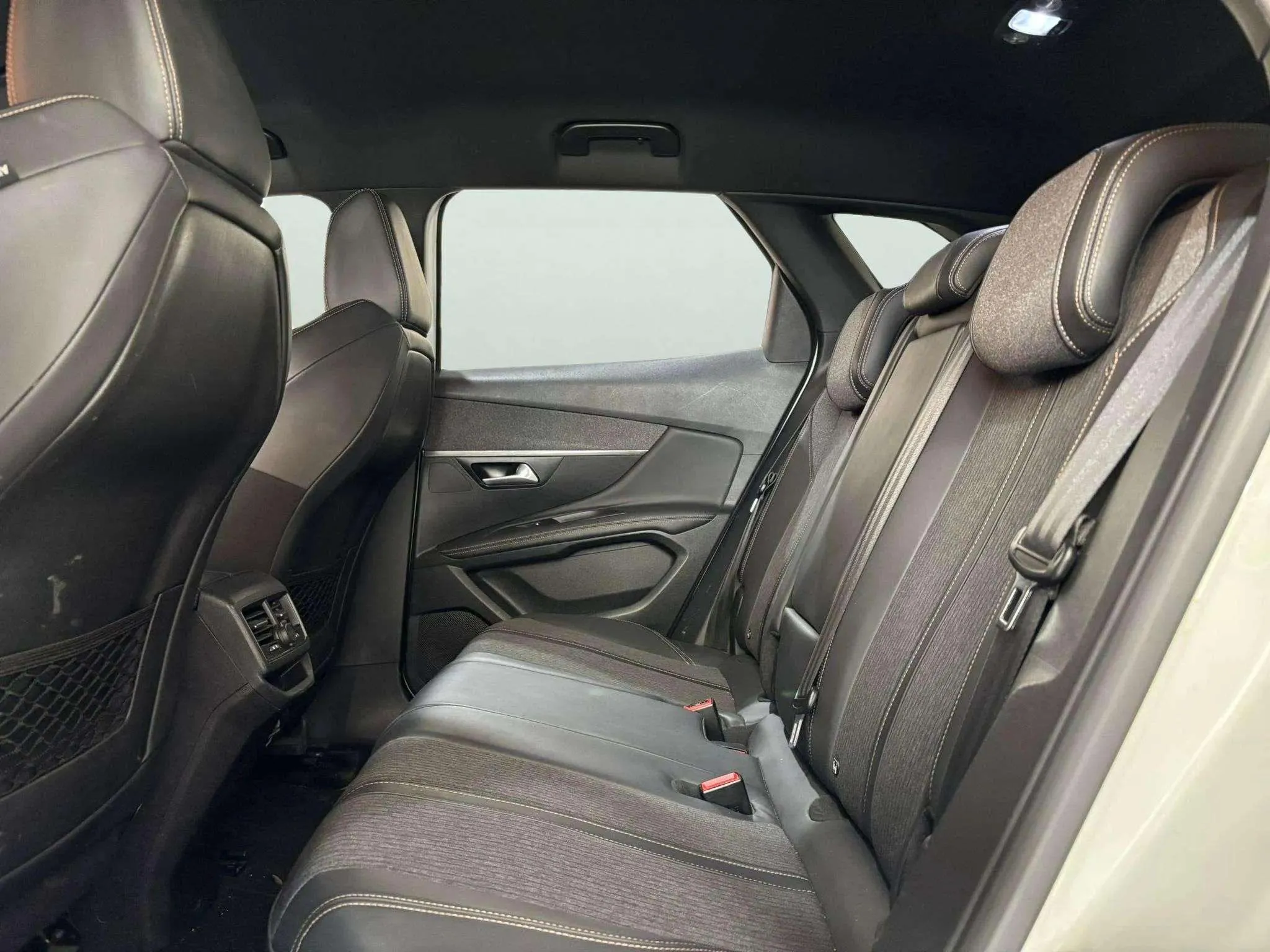 Peugeot 3008 2.0BLUEHDI GT Line - foto 12