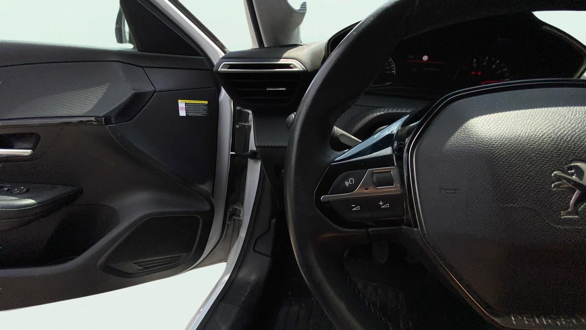 Peugeot 208 PureTech Allure - foto 19