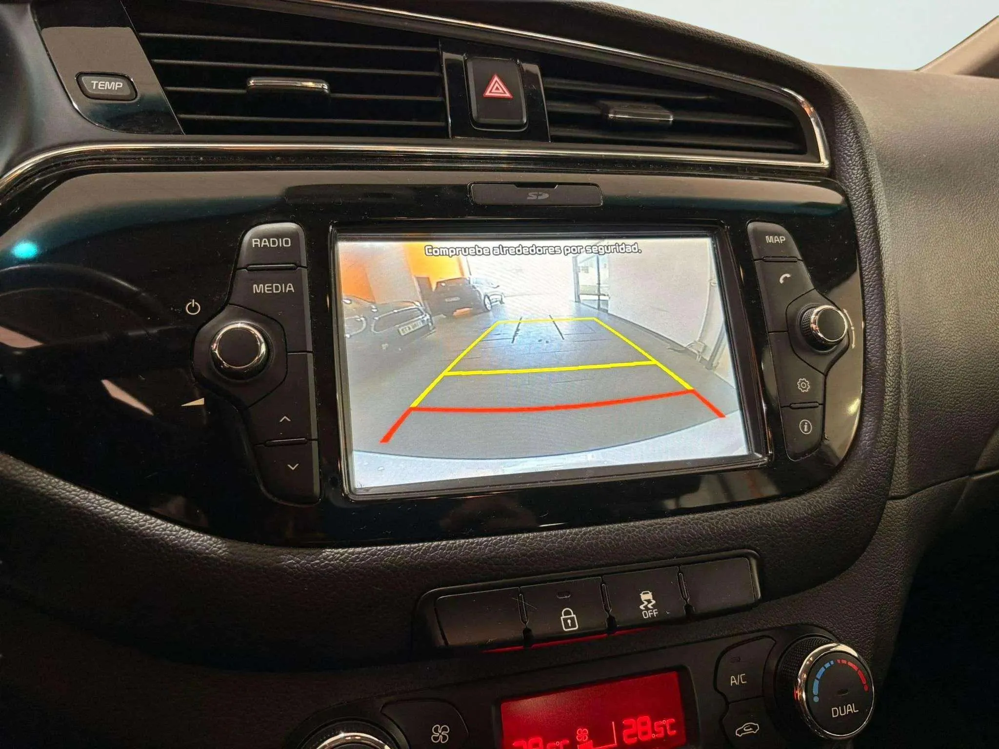 Kia Ceed 1.6 CRDi Tech DCT - foto 15
