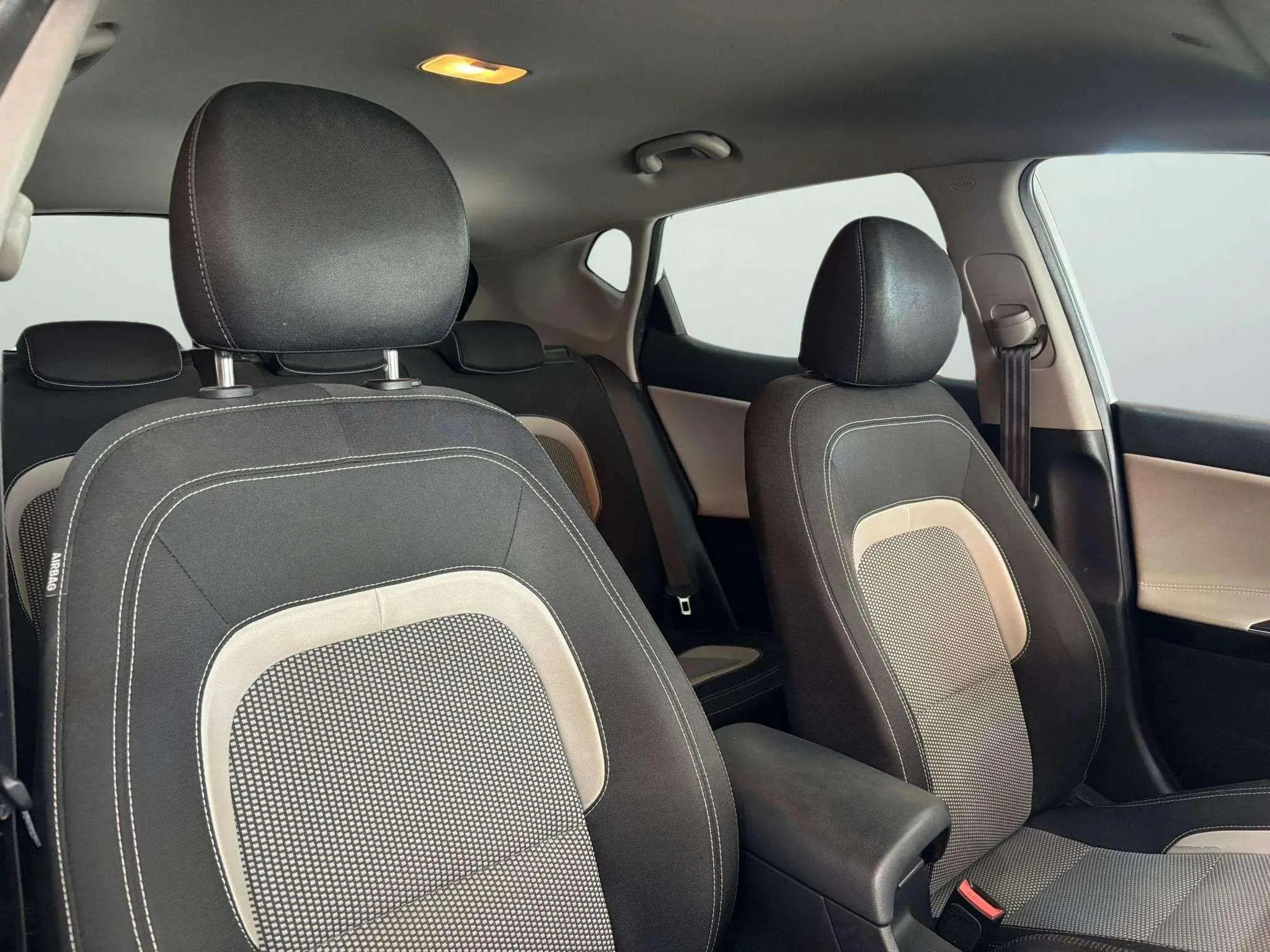 Kia Ceed 1.6 CRDi Tech DCT - foto 11