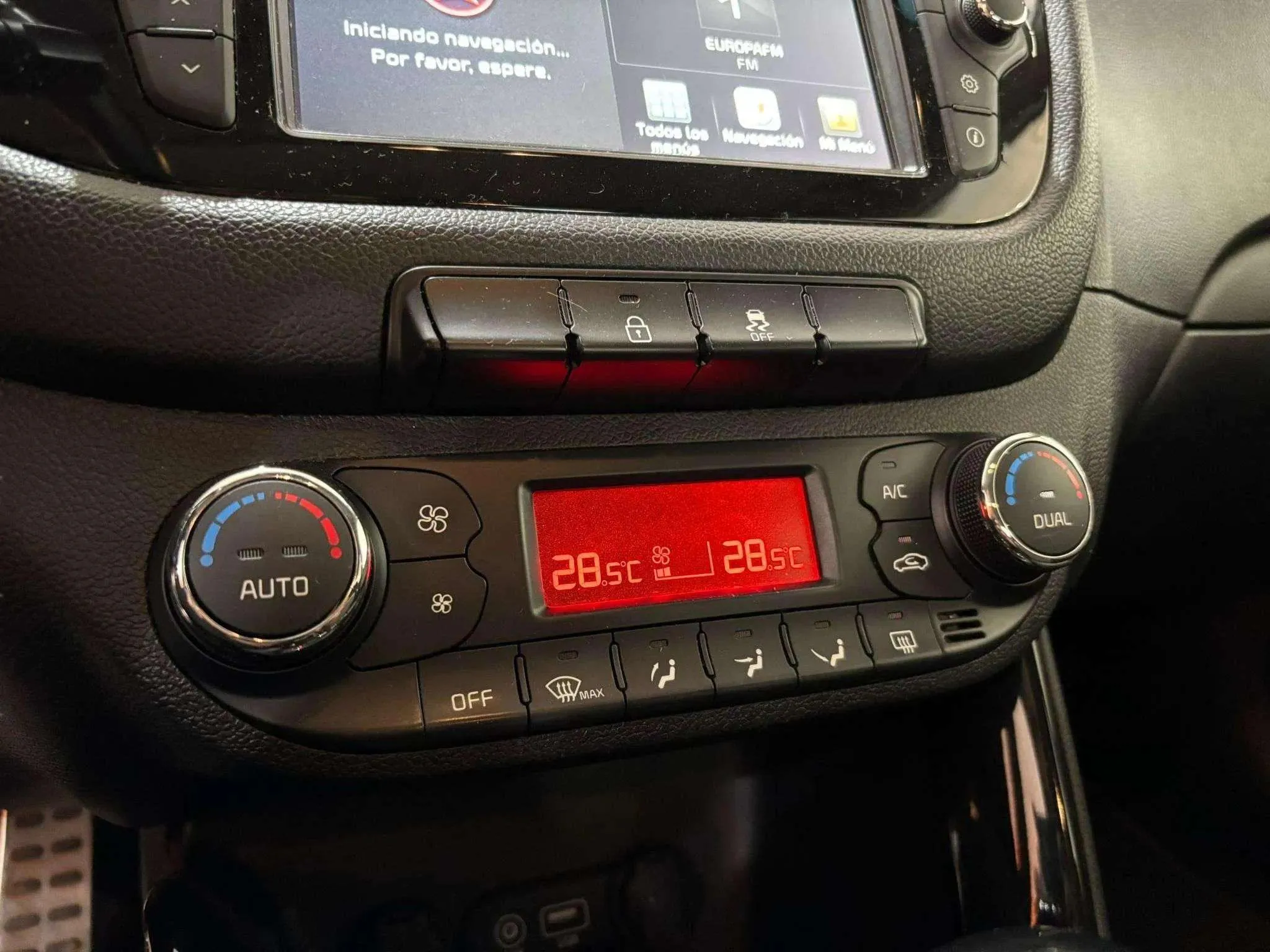 Kia Ceed 1.6 CRDi Tech DCT - foto 16