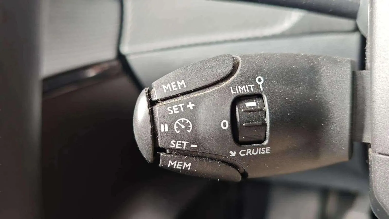Peugeot 208 PureTech Allure Pack - foto 14