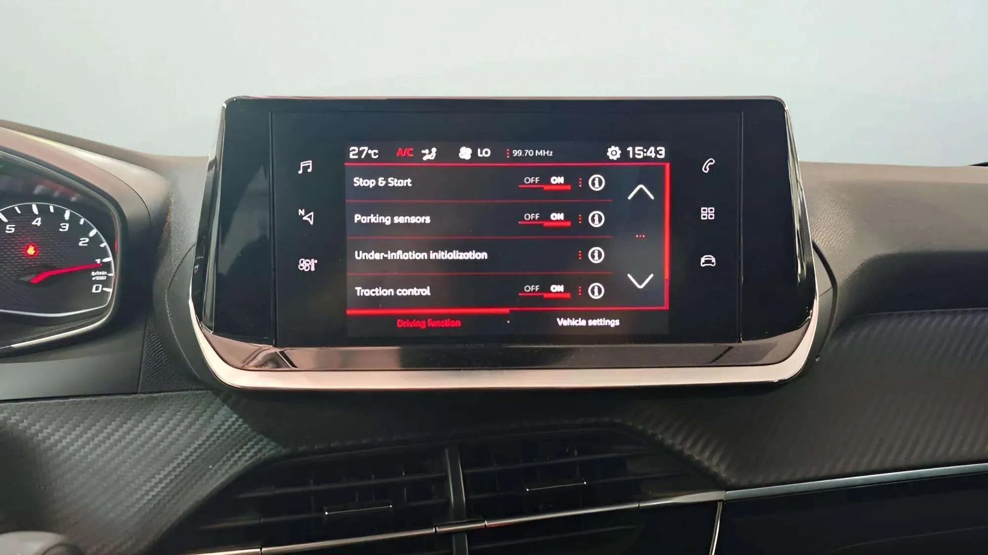 Peugeot 208 PureTech Allure Pack - foto 19
