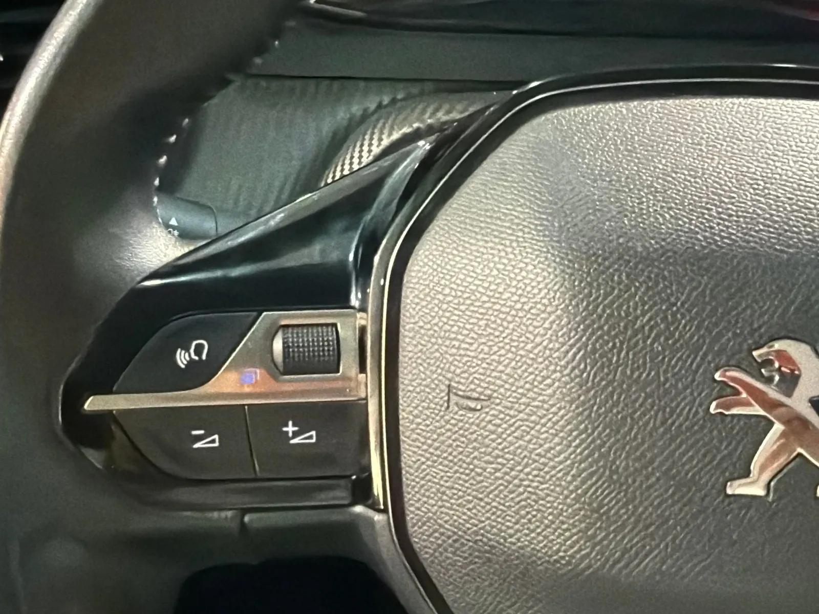 Peugeot 208 PureTech Allure Pack - foto 8