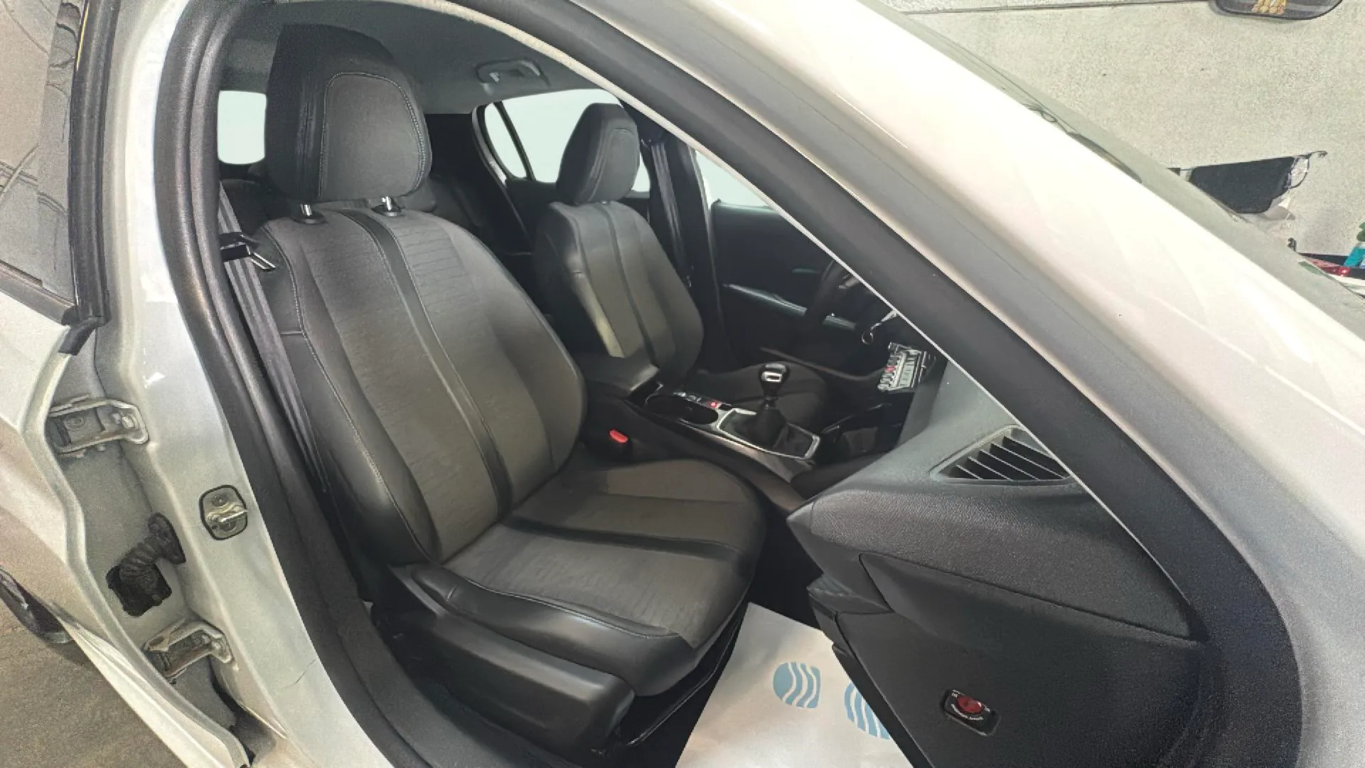 Peugeot 208 PureTech Allure Pack - foto 11