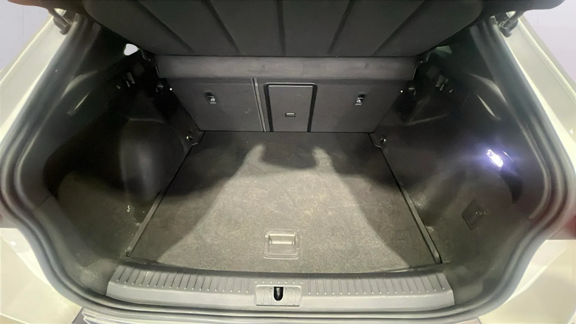 Cupra Formentor 2.0 TDI 4Drive DSG - foto 19