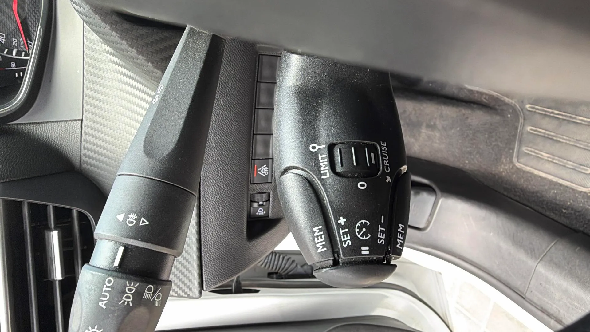 Peugeot 208 PureTech Allure Pack - foto 16
