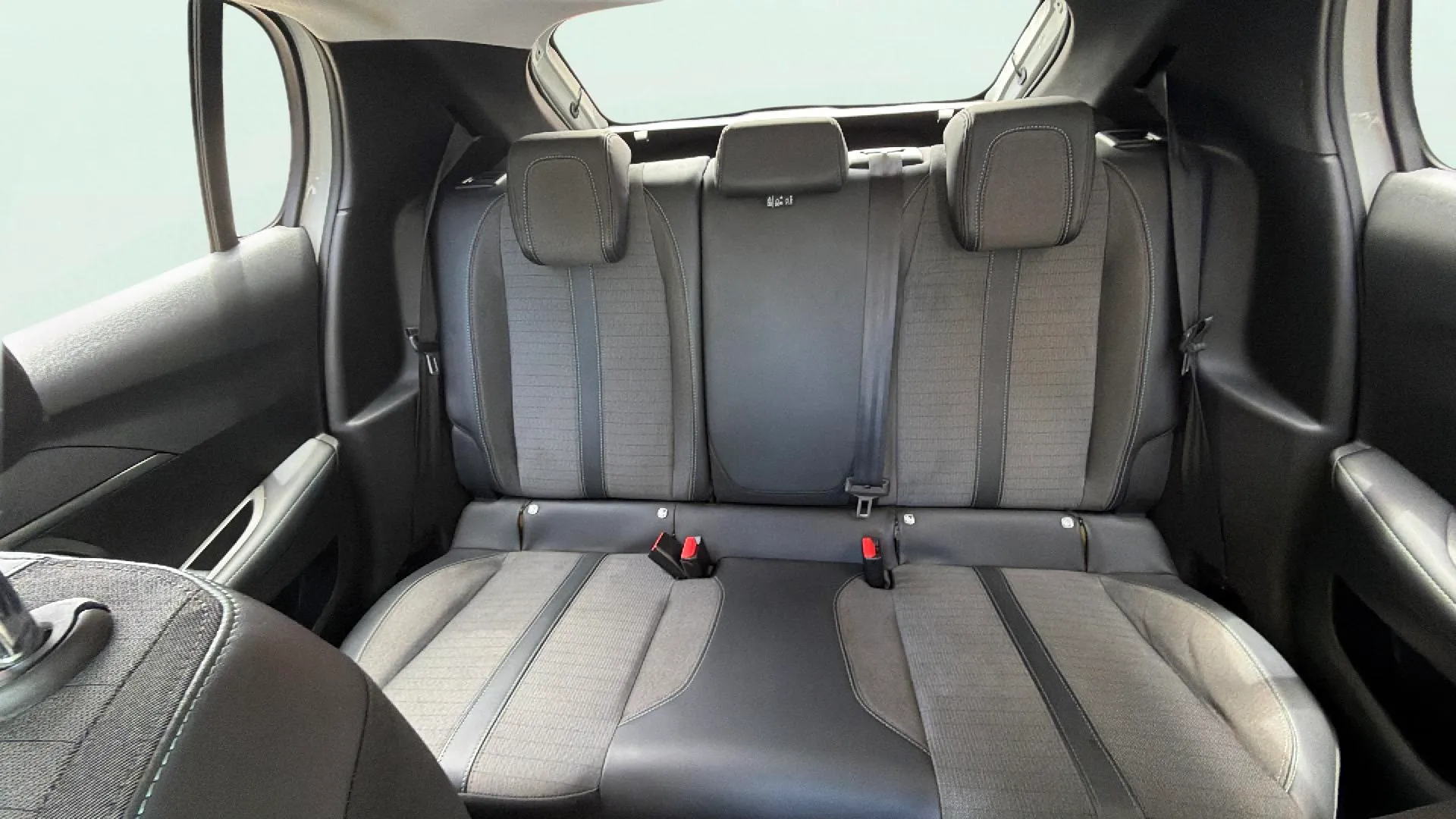 Peugeot 208 PureTech Allure Pack - foto 20