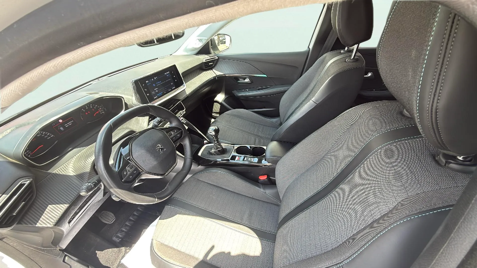 Peugeot 208 PureTech Allure Pack - foto 9