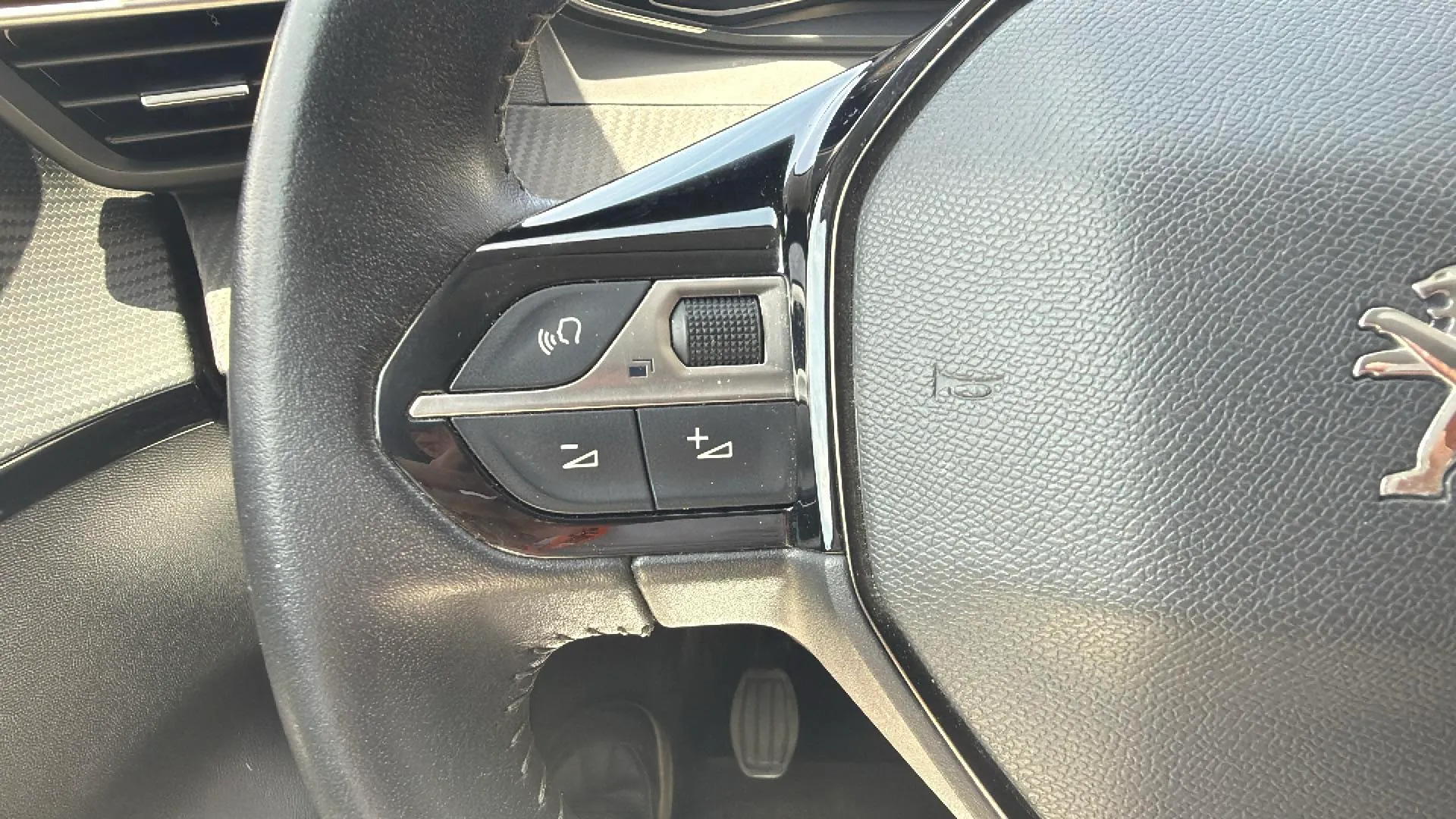 Peugeot 208 PureTech Allure Pack - foto 15