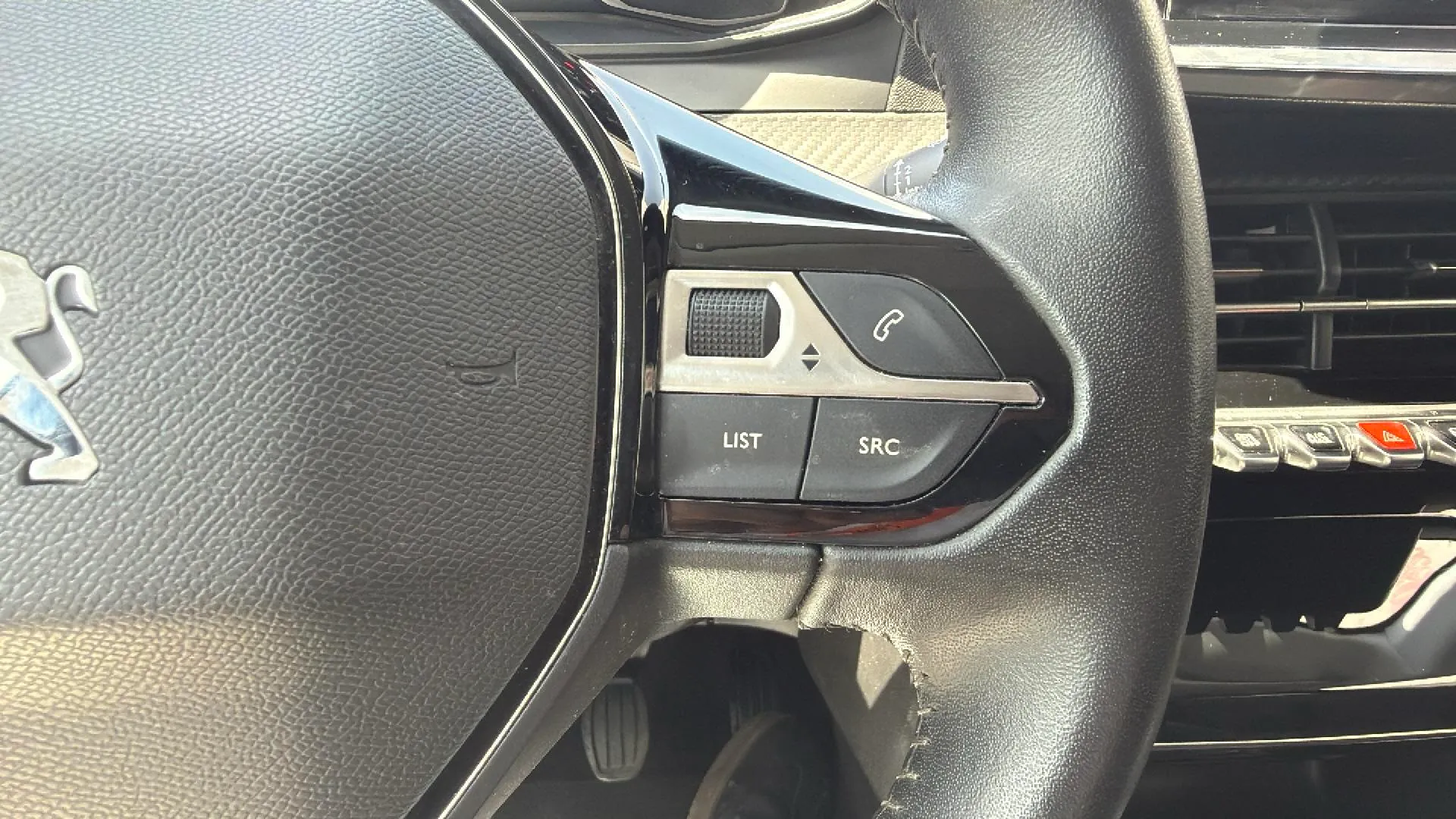Peugeot 208 PureTech Allure Pack - foto 16