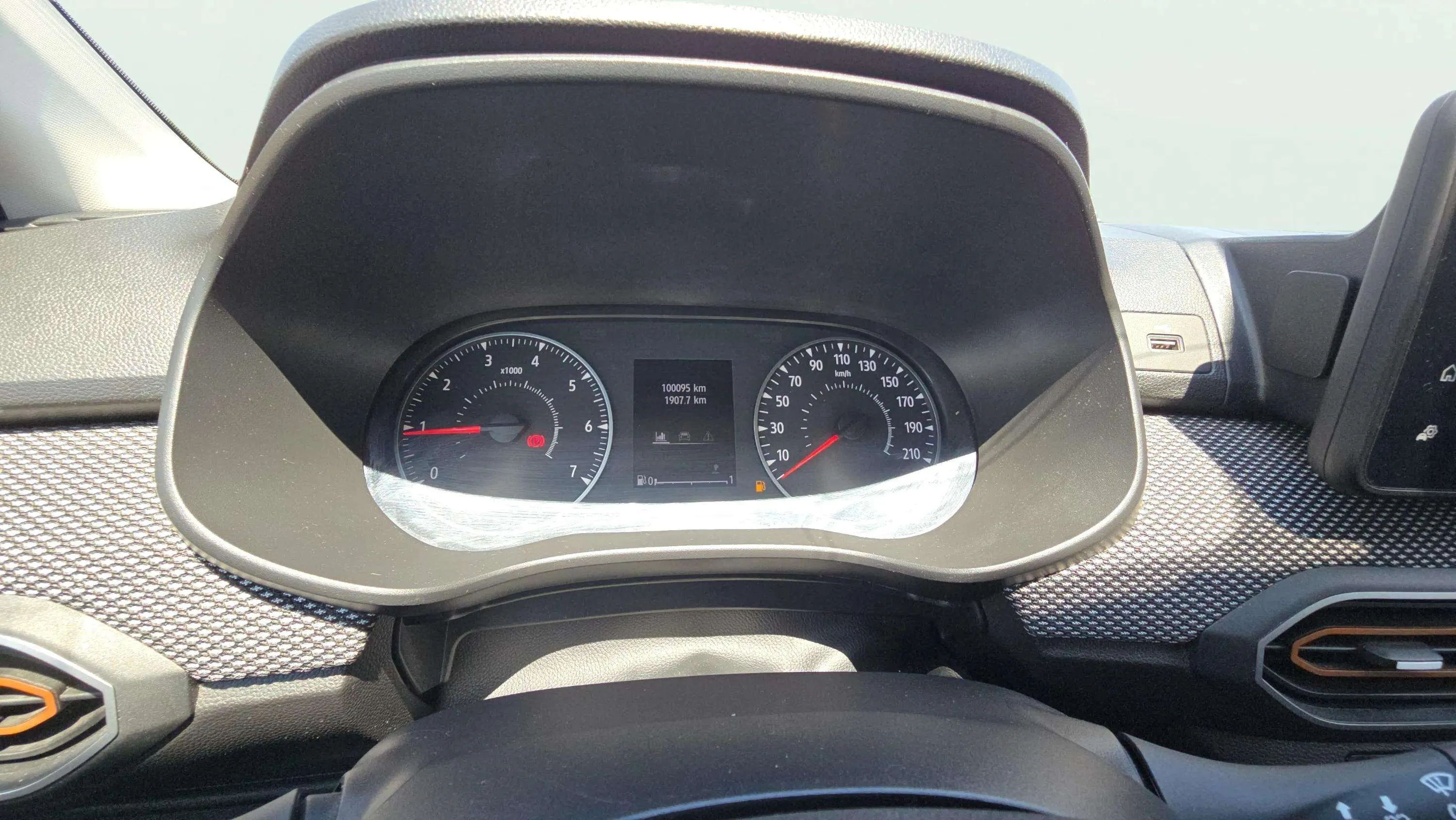 Dacia Sandero Stepway Essential TCe (90V) - foto 13