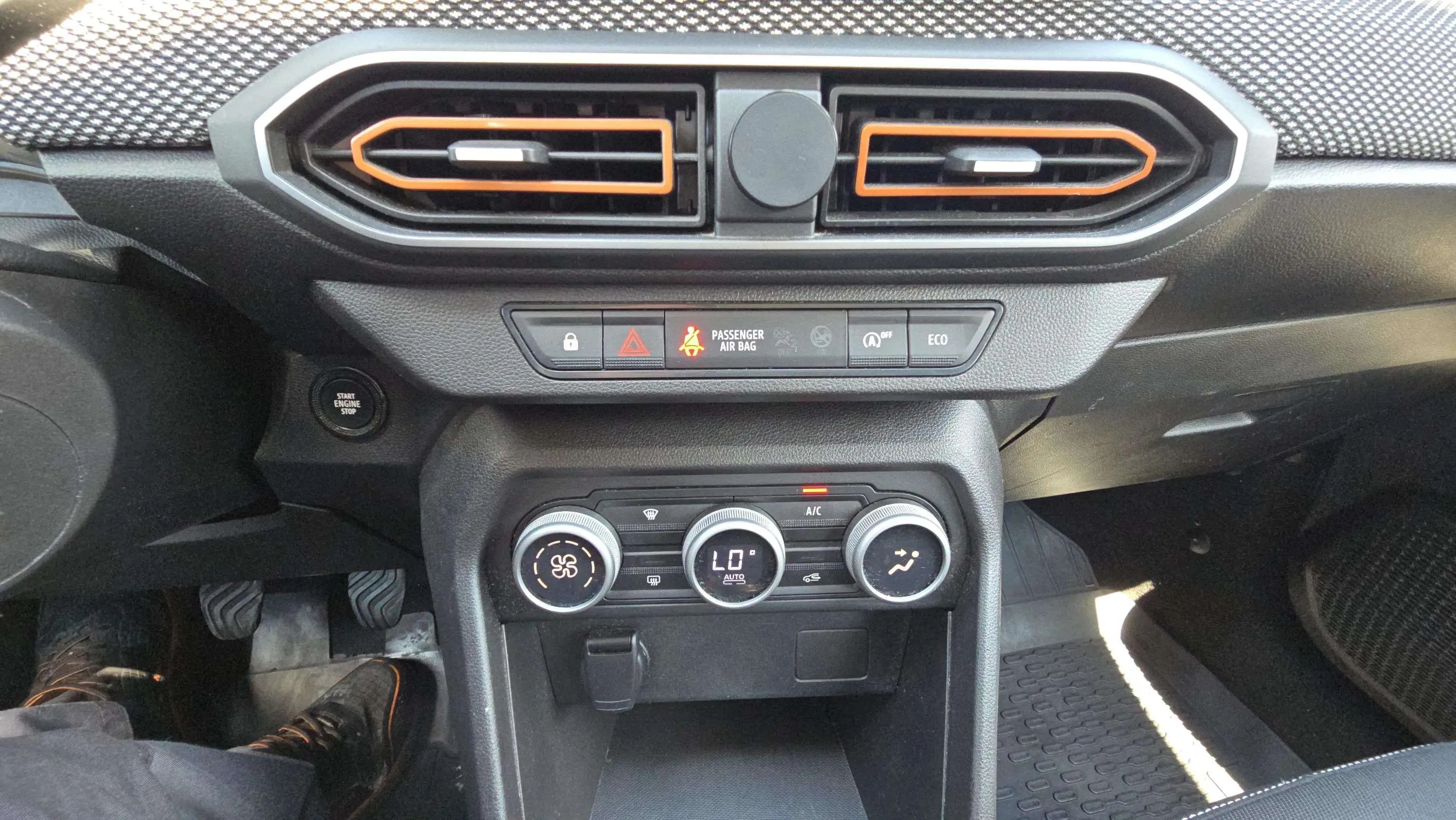 Dacia Sandero Stepway Essential TCe (90V) - foto 20