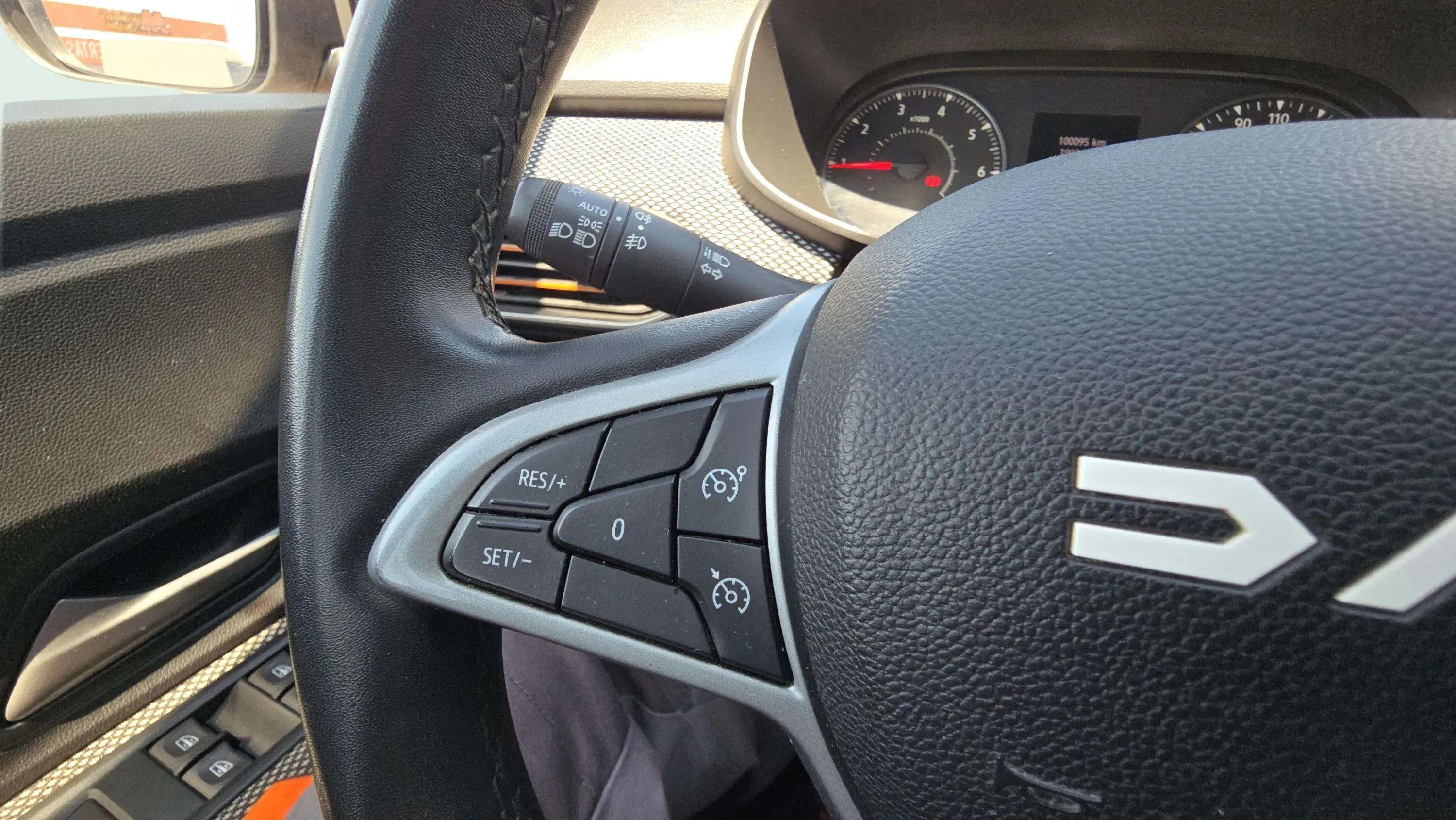Dacia Sandero Stepway Essential TCe (90V) - foto 21