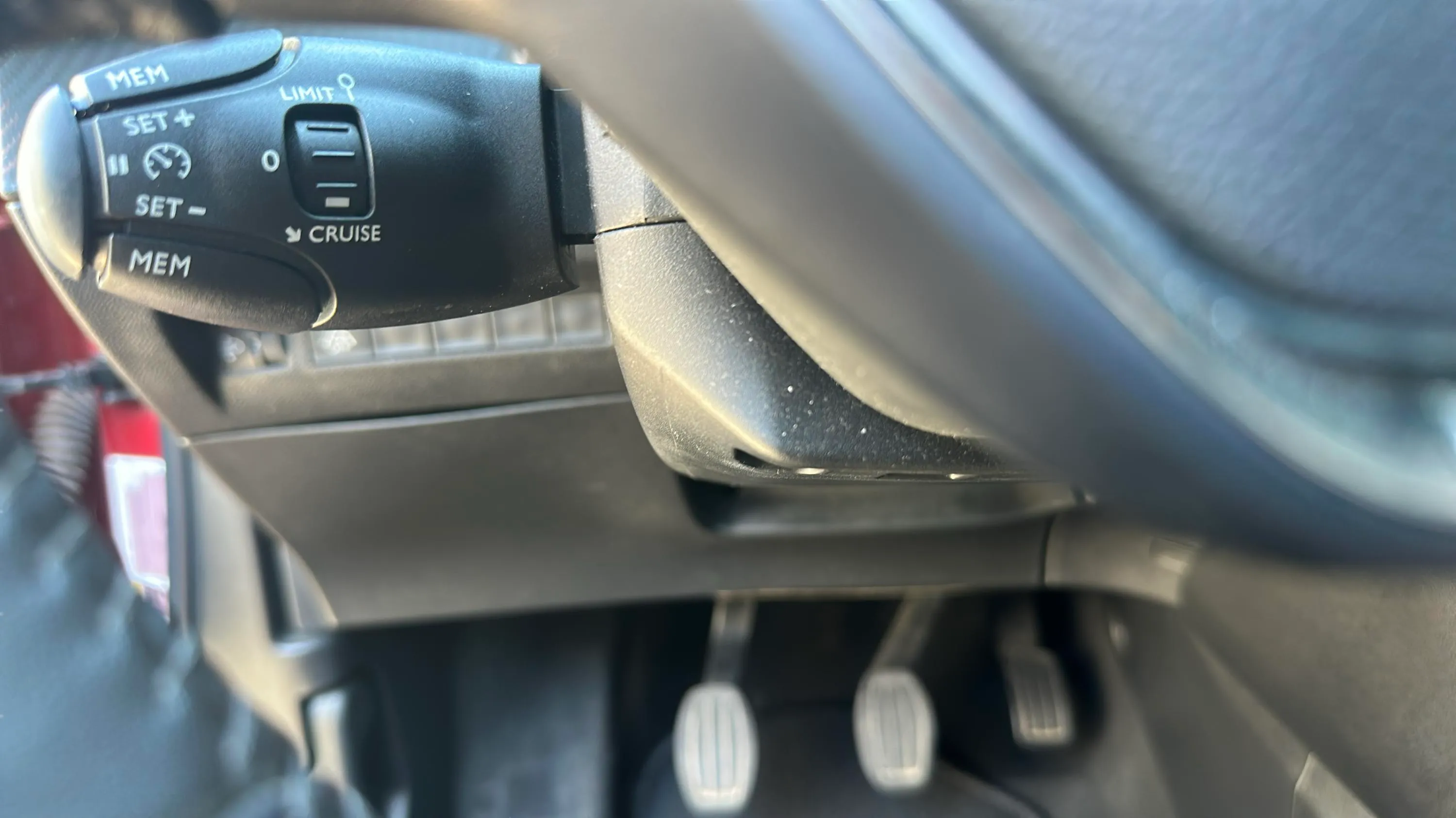 Peugeot 2008 Allure Pack PureTech 130 - foto 22