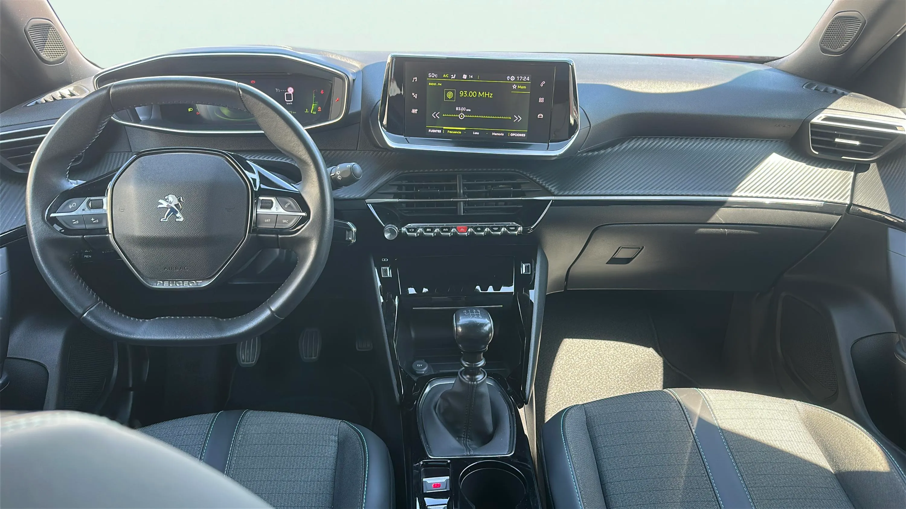 Peugeot 2008 Allure Pack PureTech 130 - foto 10