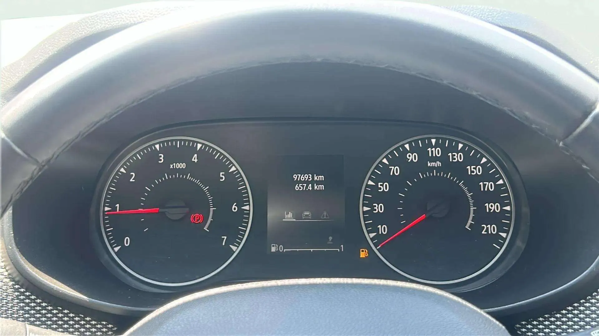 Dacia Sandero Stepway Essential TCe (90V) - foto 12