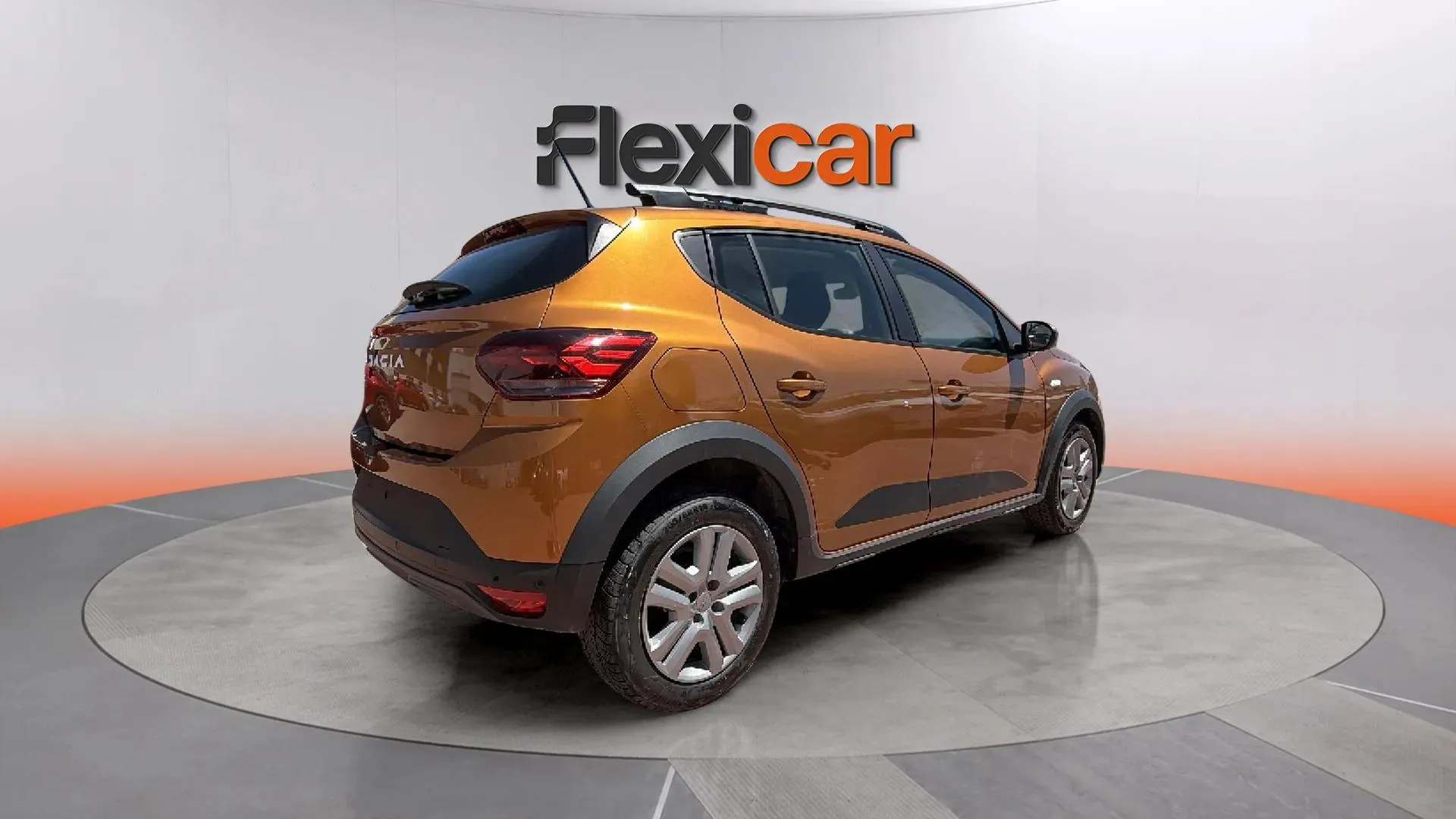 Dacia Sandero Stepway Essential TCe (90V) - foto 4