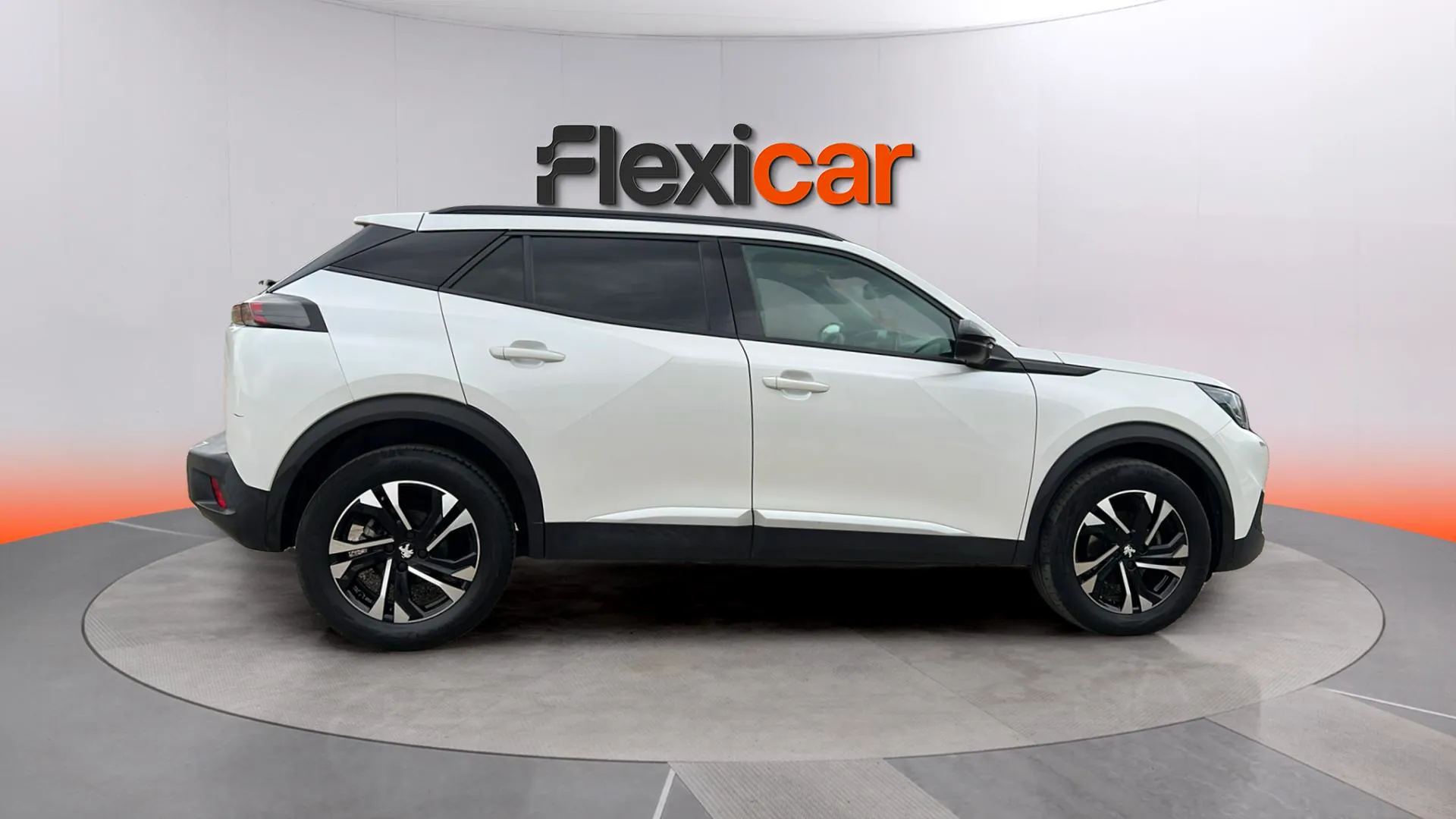 Peugeot 2008 Allure Pack PureTech 130 - foto 8
