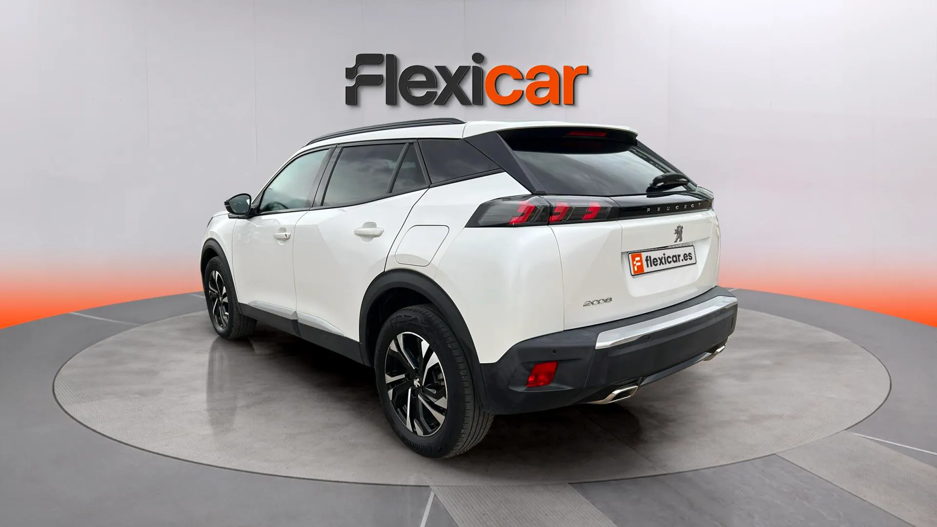 Peugeot 2008 Allure Pack PureTech 130 - foto 5