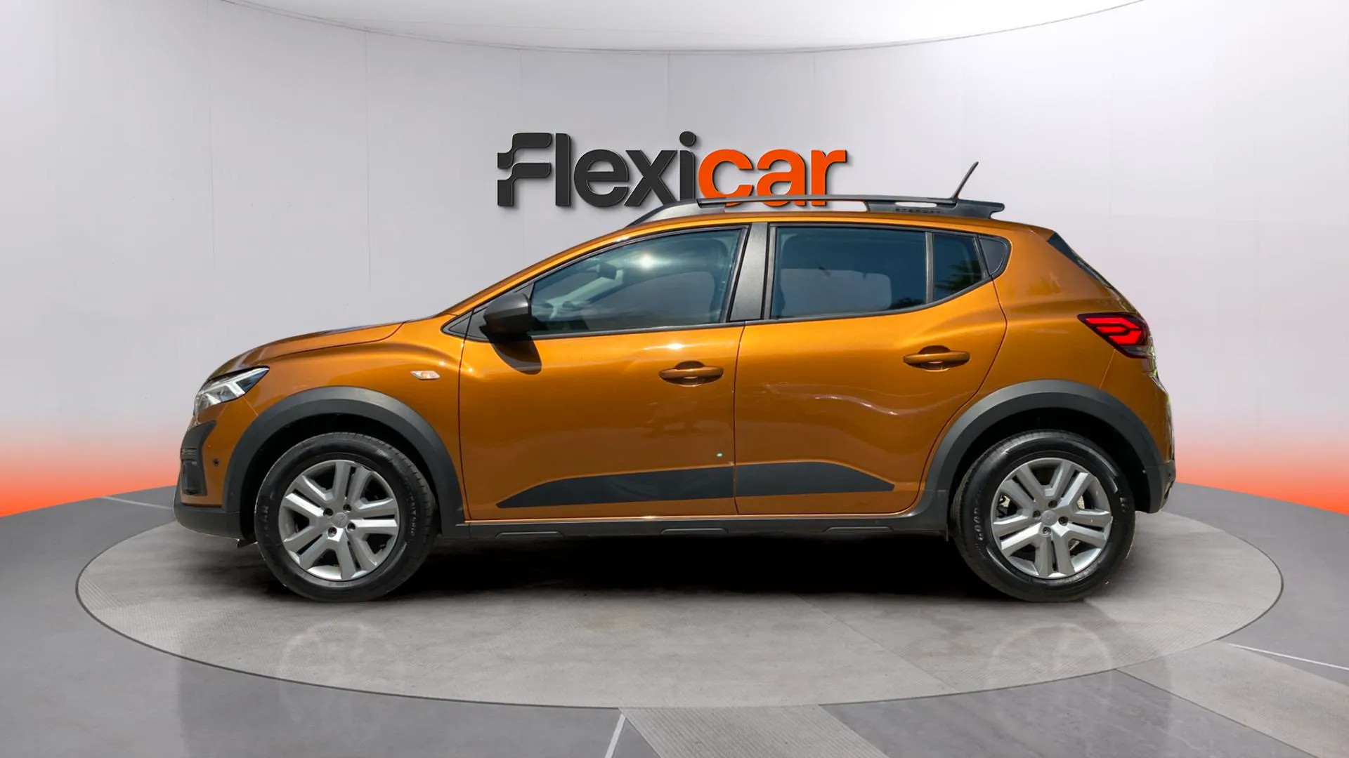 Dacia Sandero Stepway Essential TCe (90V) - foto 3