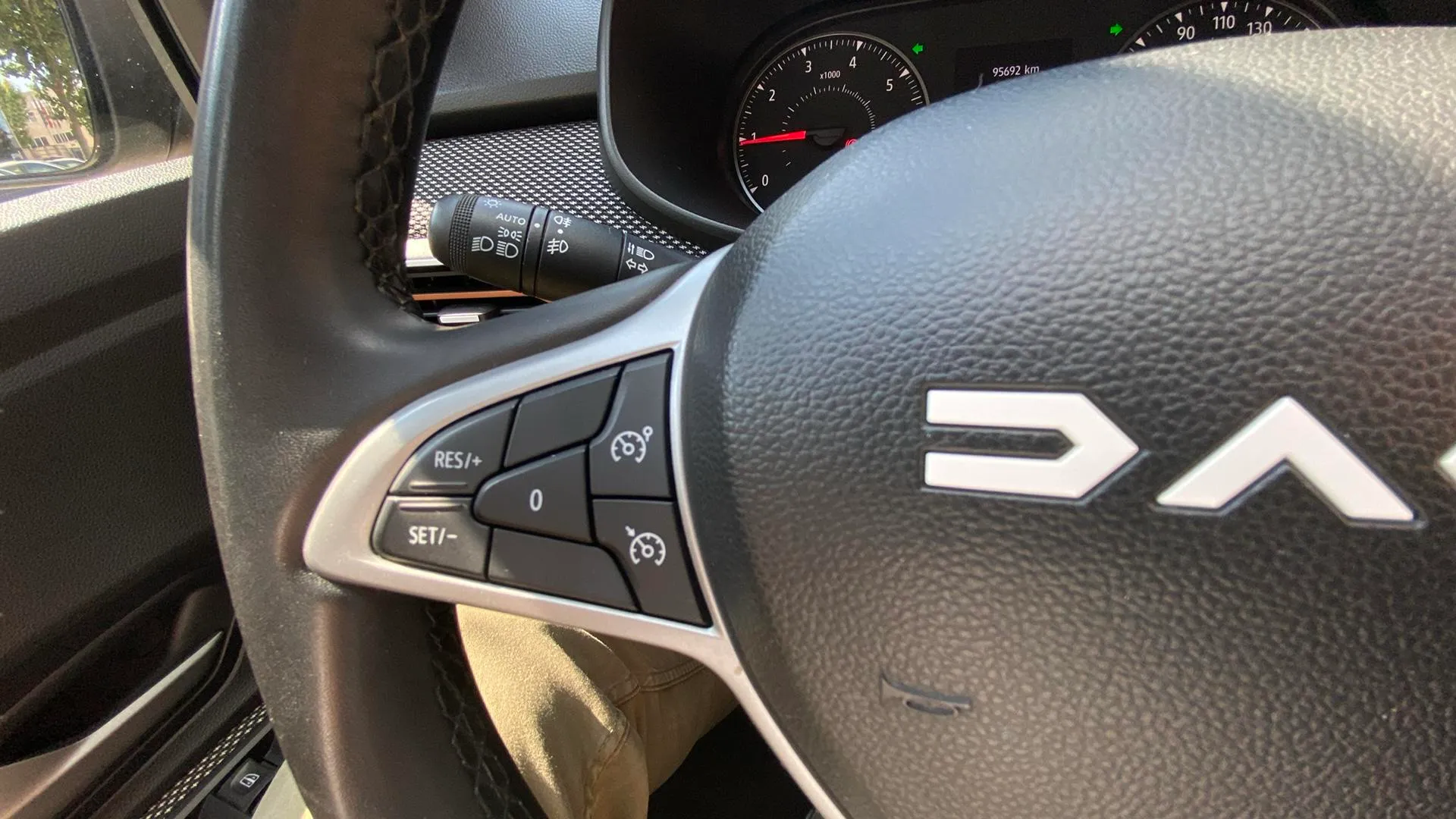 Dacia Sandero Stepway Essential TCe (90V) - foto 21