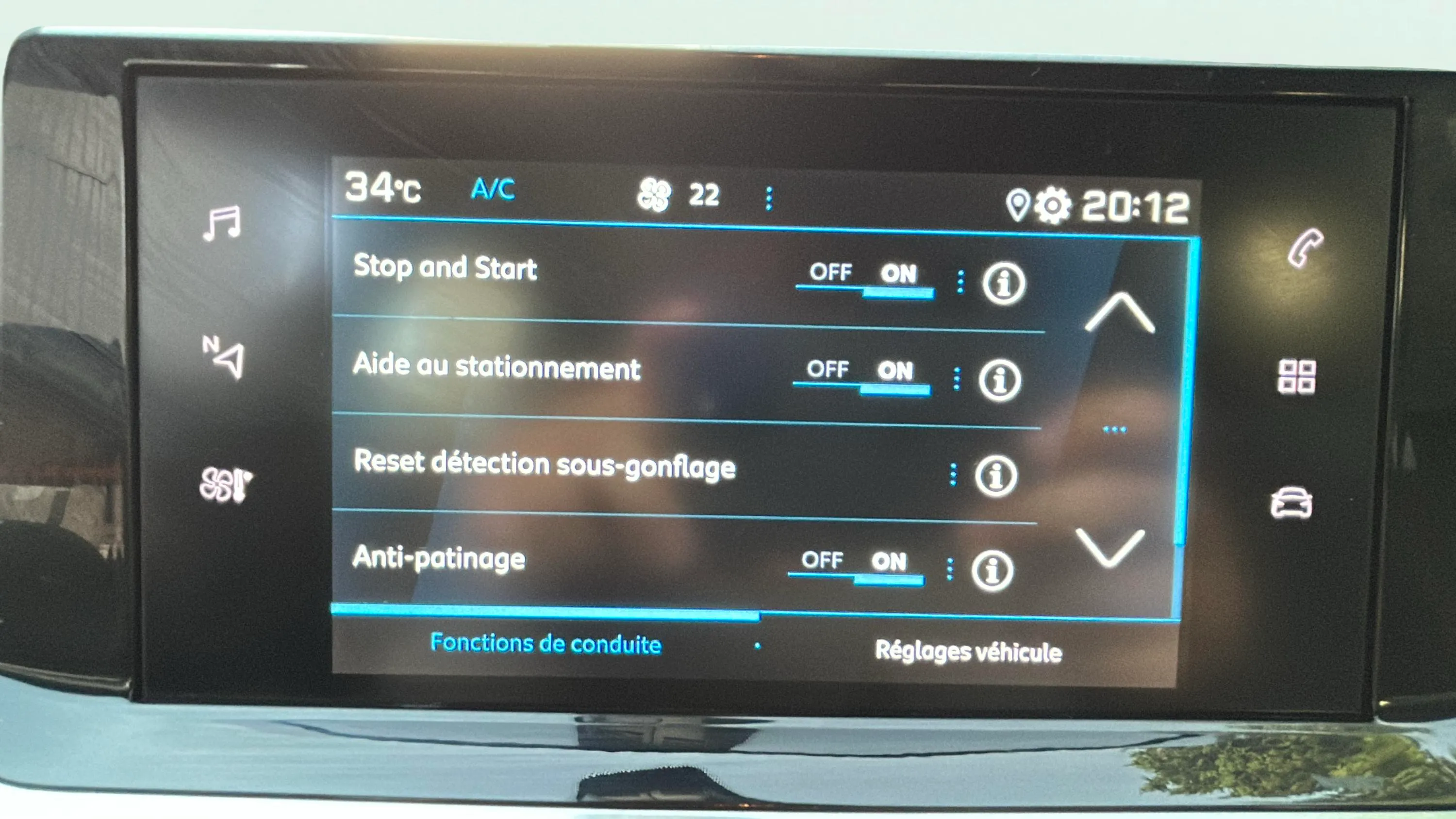 Peugeot 2008 Active Pack PureTech 130 - foto 23