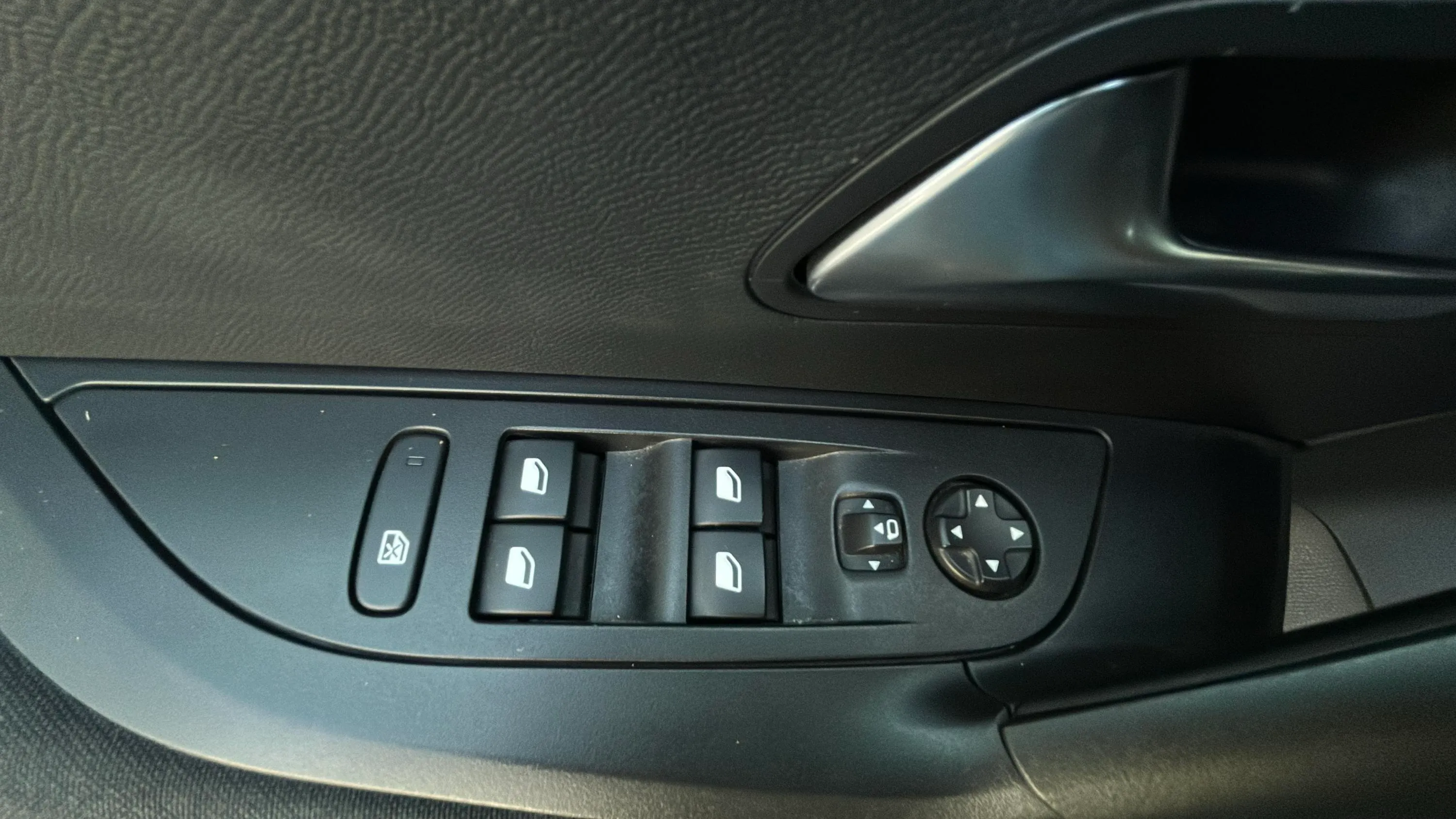 Peugeot 2008 Active Pack PureTech 130 - foto 17