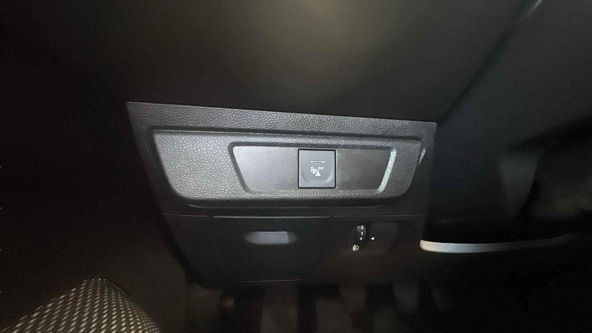 Dacia Sandero Stepway Essential TCe (90V) - foto 17