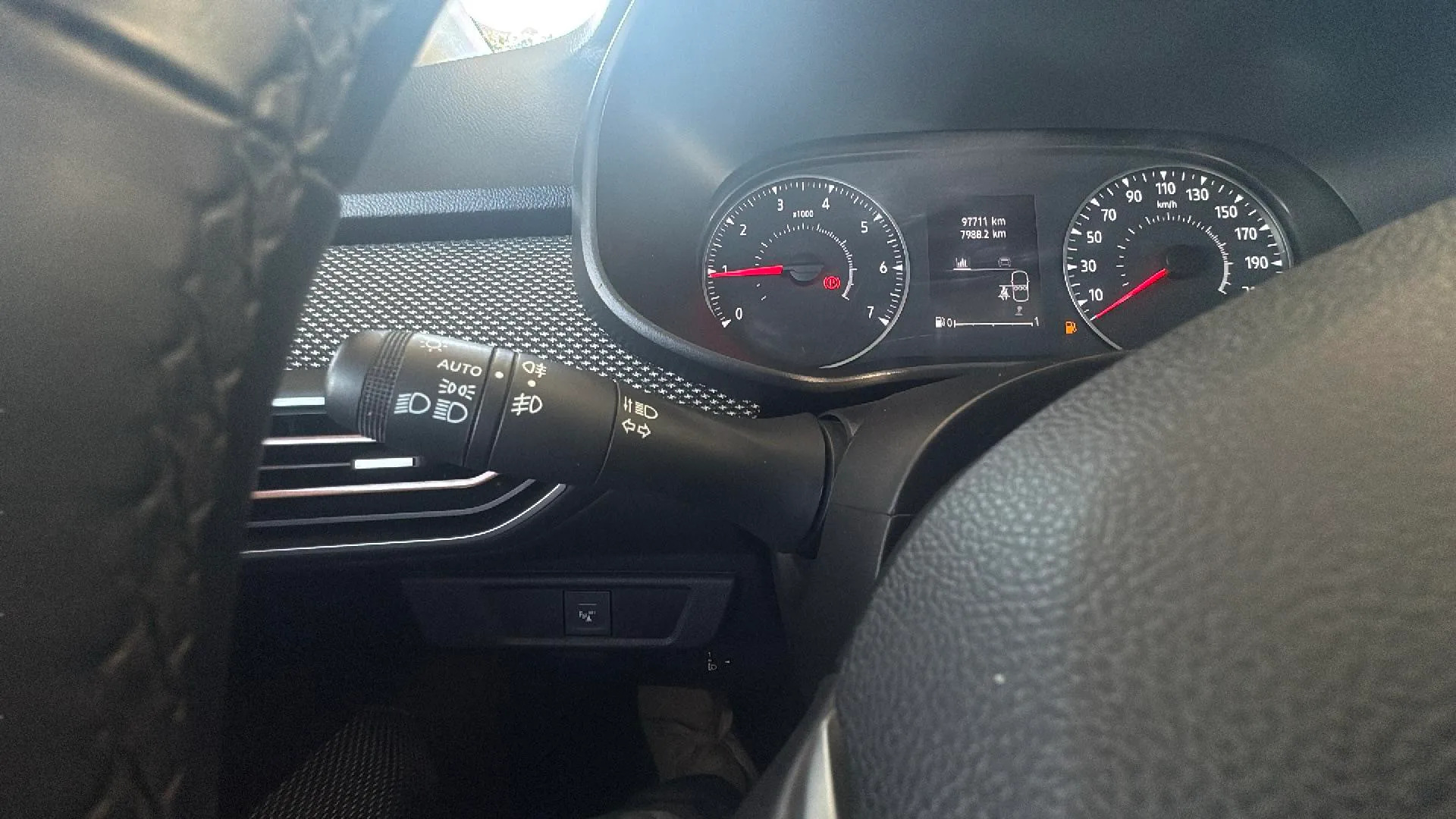Dacia Sandero Stepway Essential TCe (90V) - foto 14