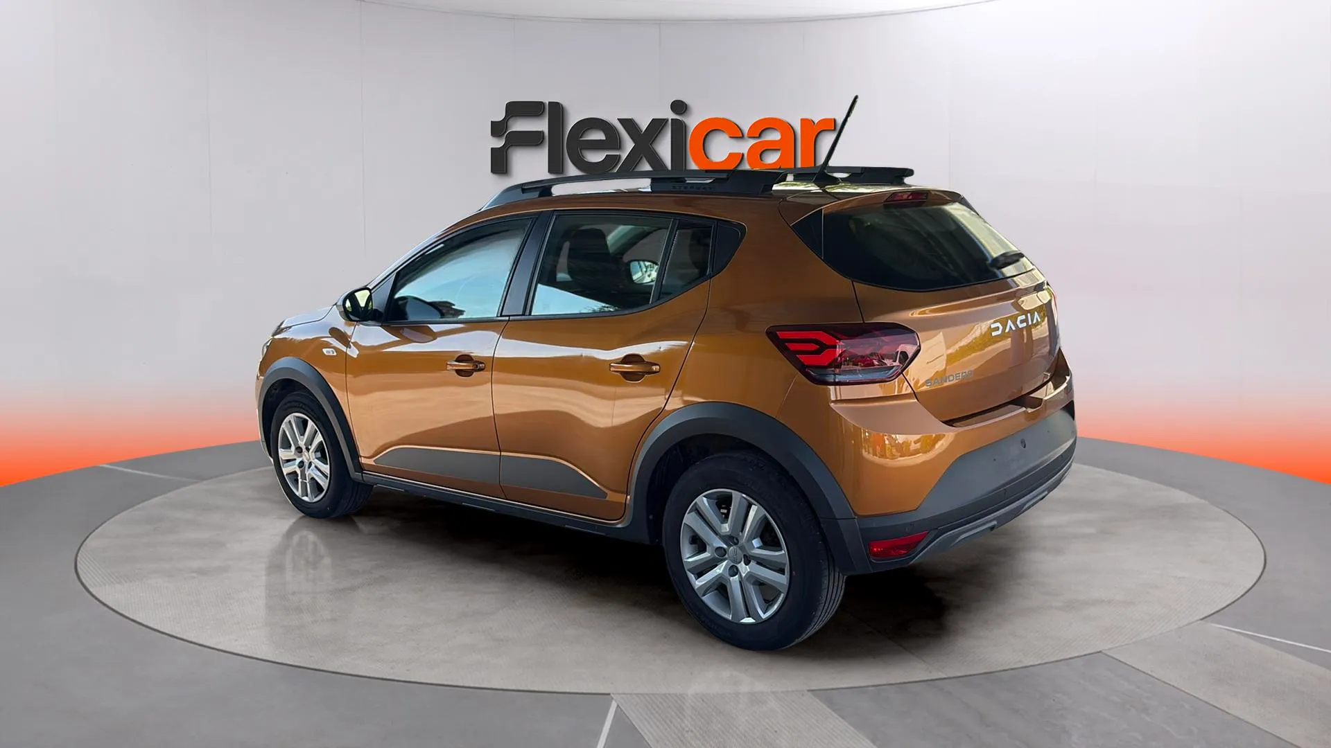 Dacia Sandero Stepway Essential TCe (90V) - foto 6