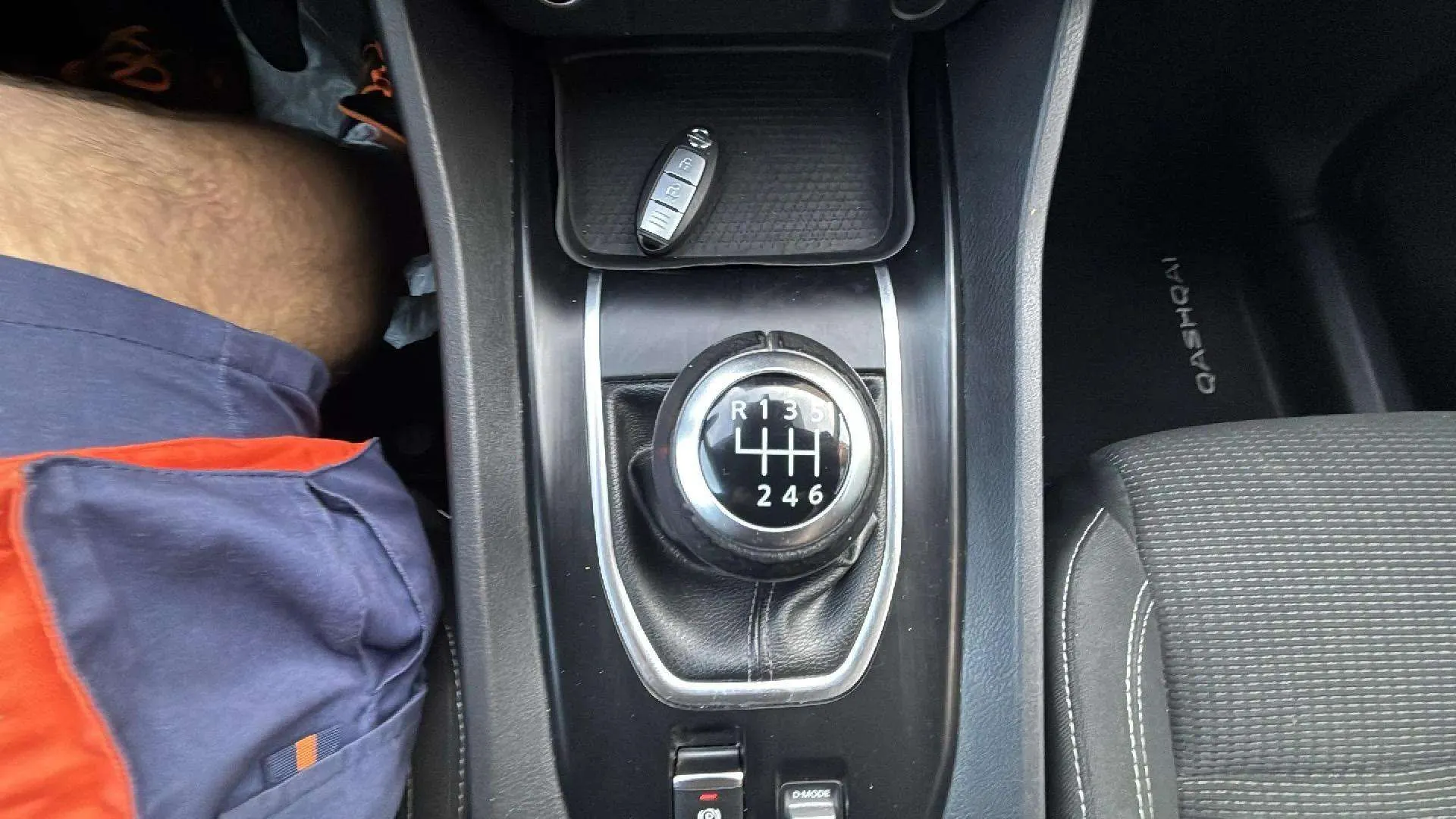Nissan Qashqai DIG-T mHEV 4x2 Tekna - foto 32