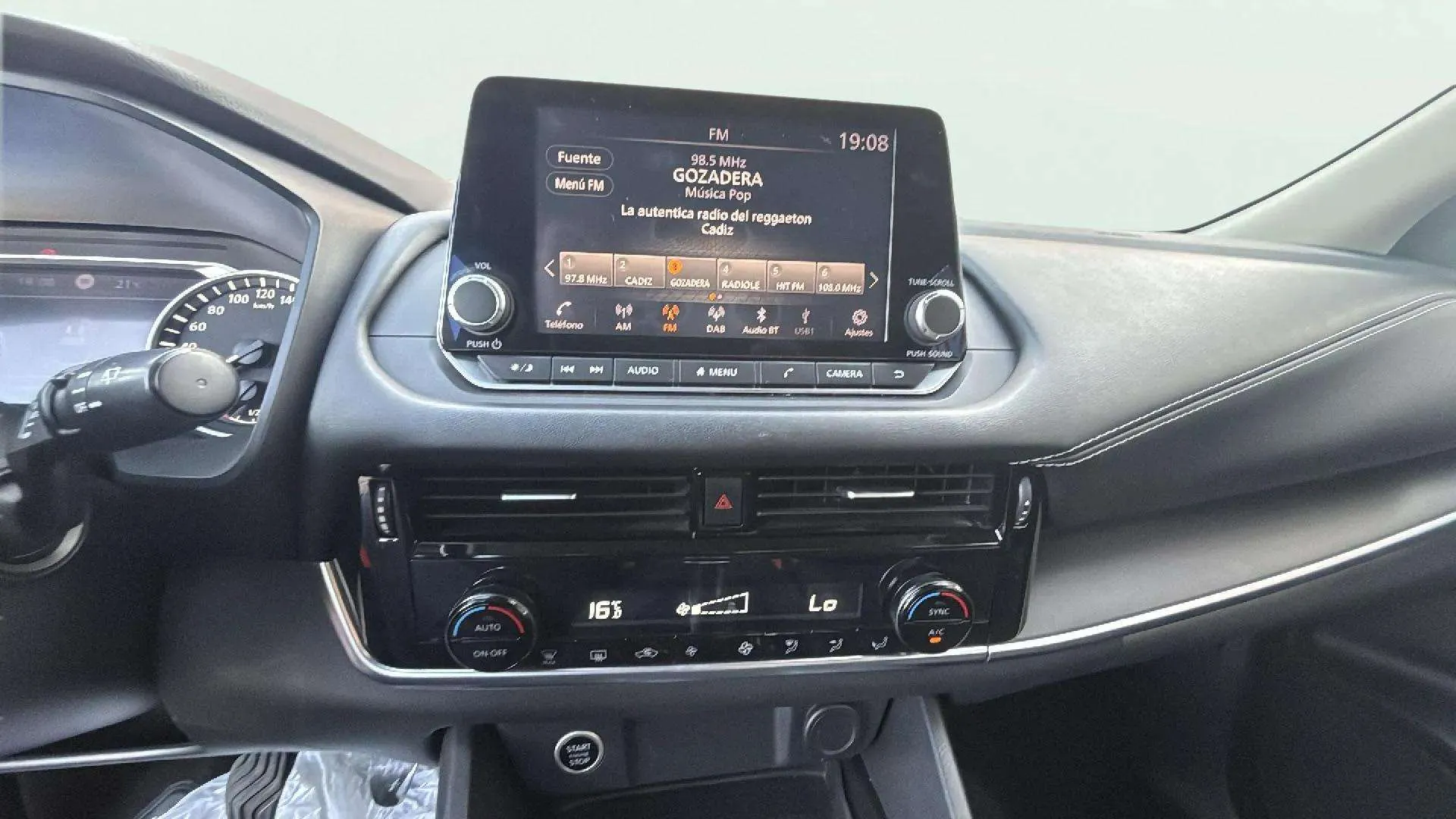 Nissan Qashqai DIG-T mHEV 4x2 Tekna - foto 17
