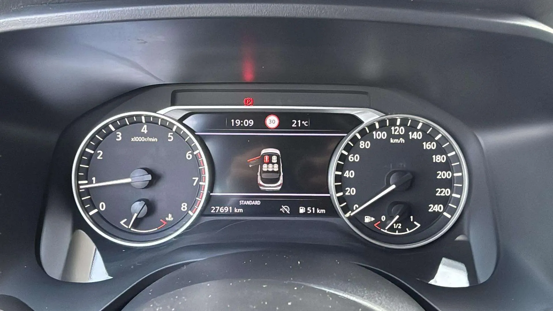 Nissan Qashqai DIG-T mHEV 4x2 Tekna - foto 19