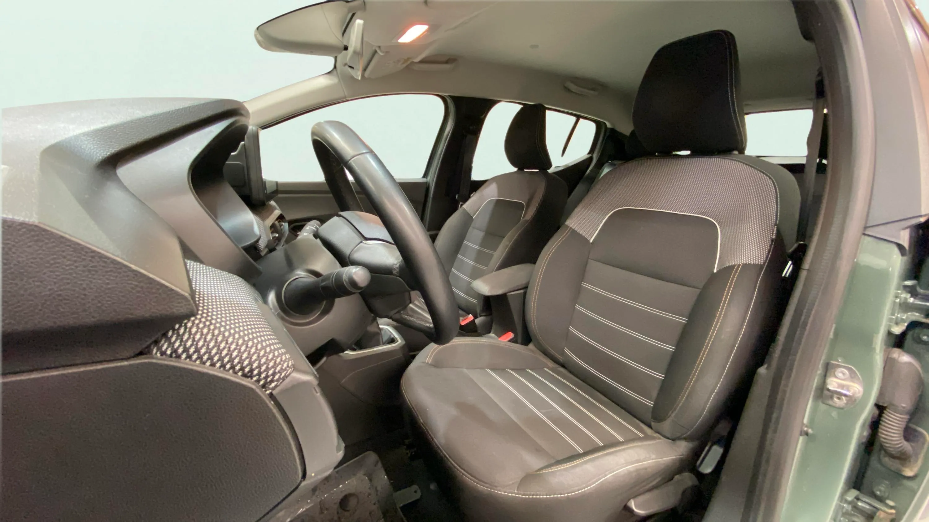 Dacia Sandero Stepway Essential TCe (90V) - foto 10