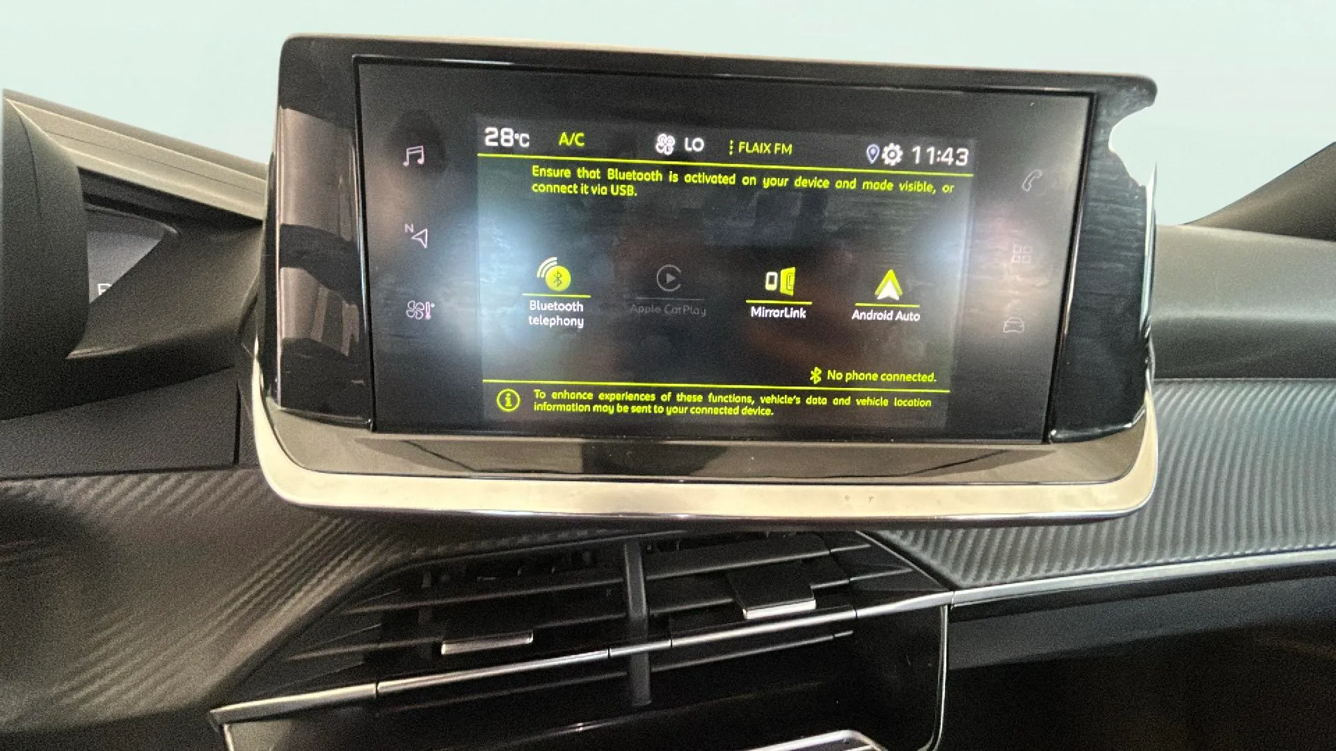 Peugeot 2008 Allure Pack PureTech 130 EAT8 - foto 12