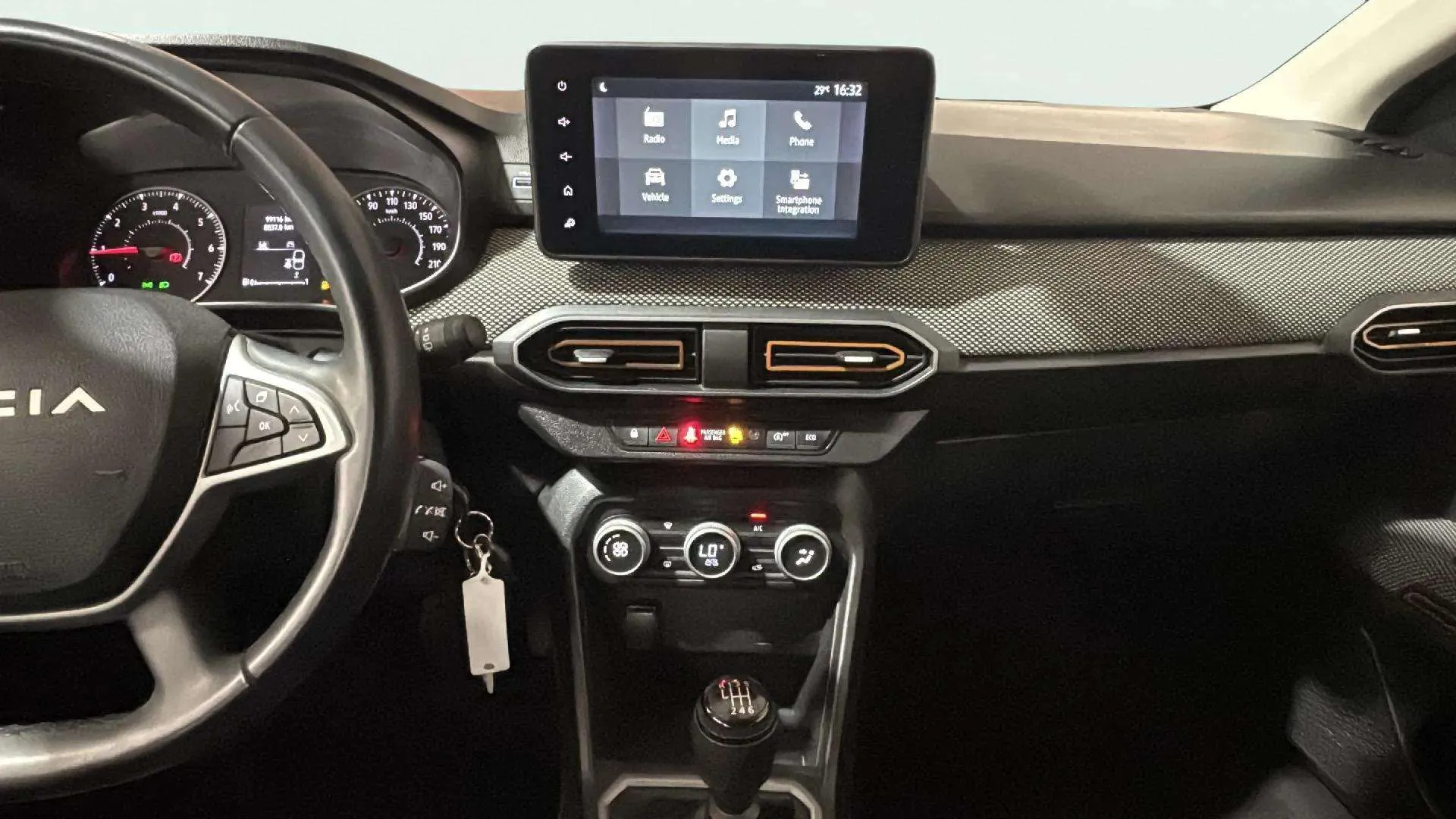 Dacia Sandero Stepway Essential TCe (90V) - foto 12